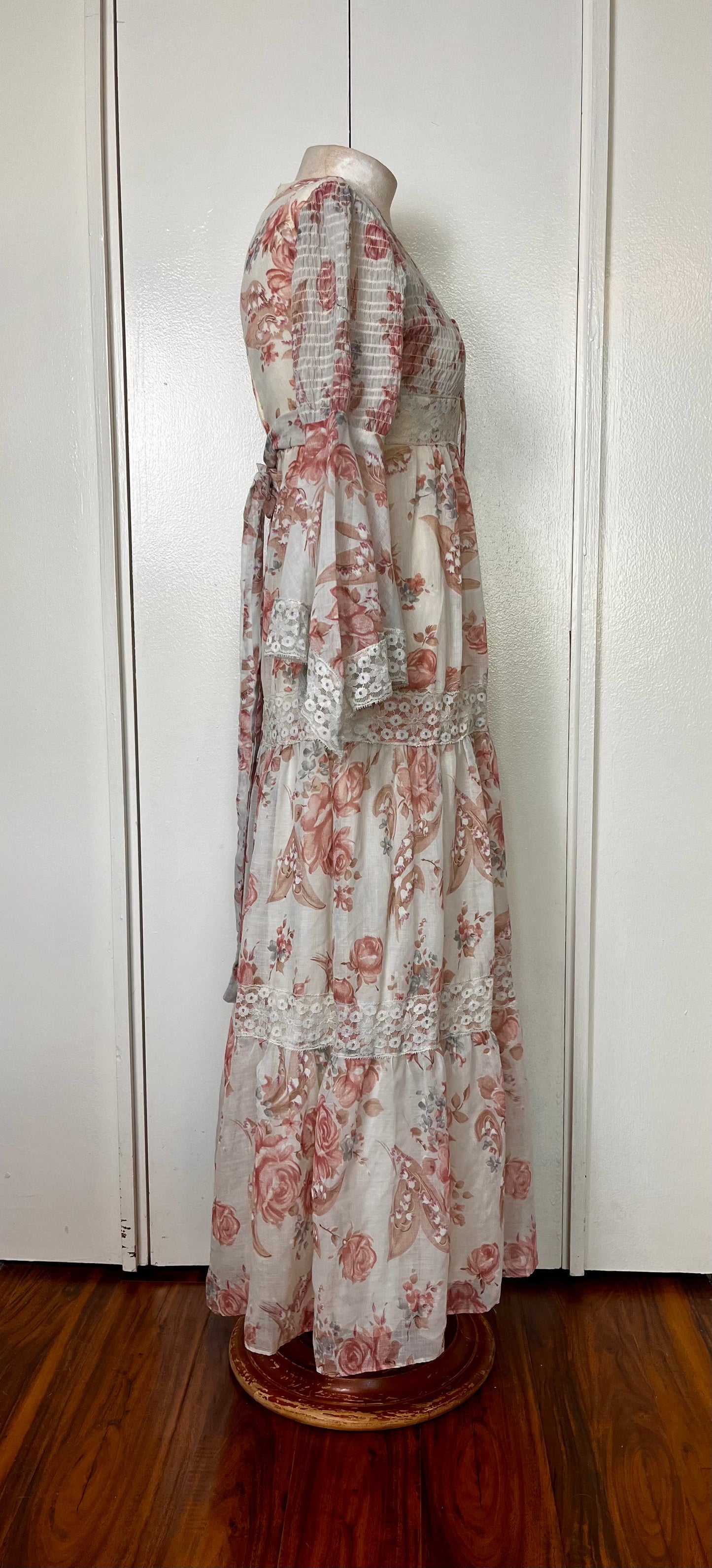 Vintage 1970's Pink Floral Trumpet Sleeve Maxi Prairie Dress