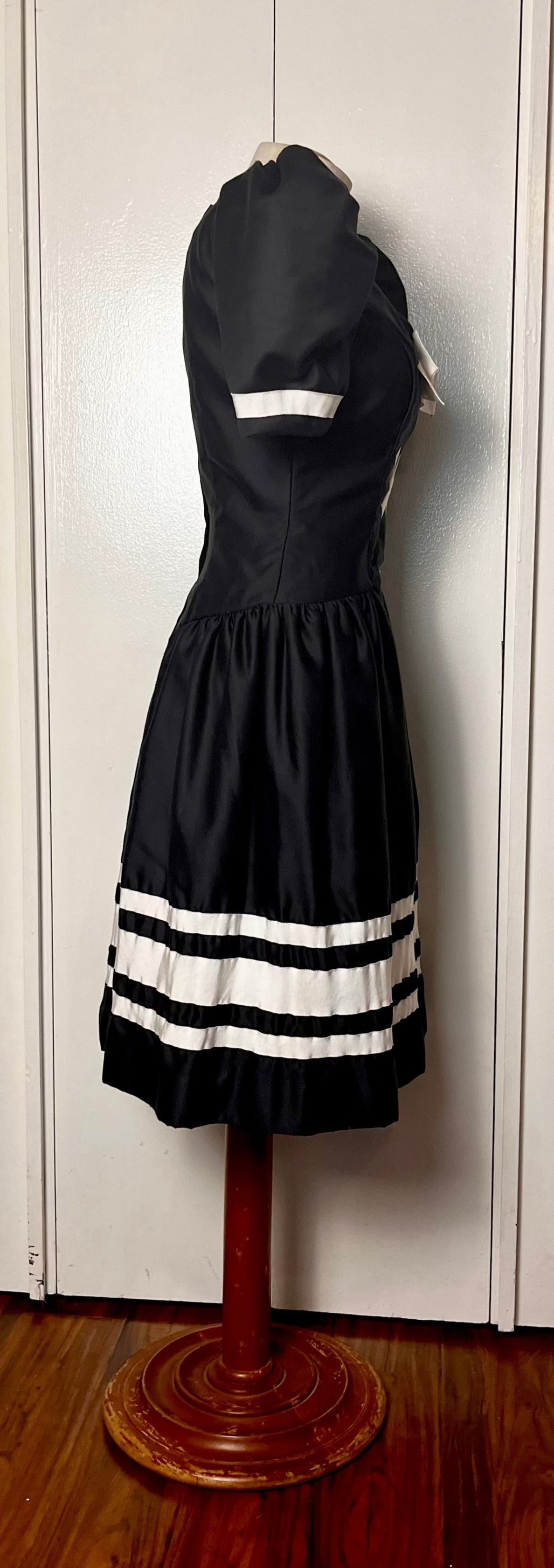 Vintage 1980's "Victor Costa" Black Bow Corset Dress