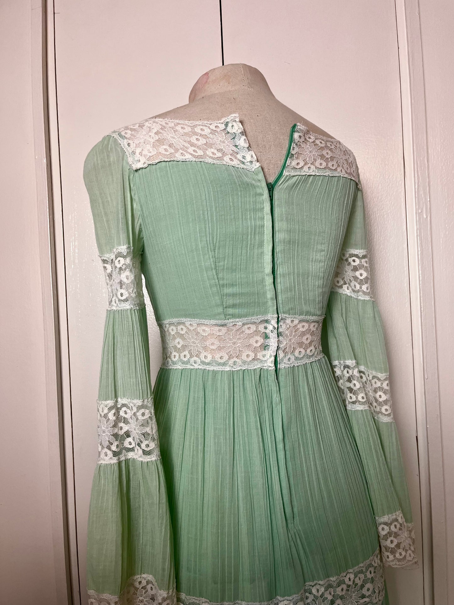 Vintage 1970's "Roberta" Green Prairie Dress