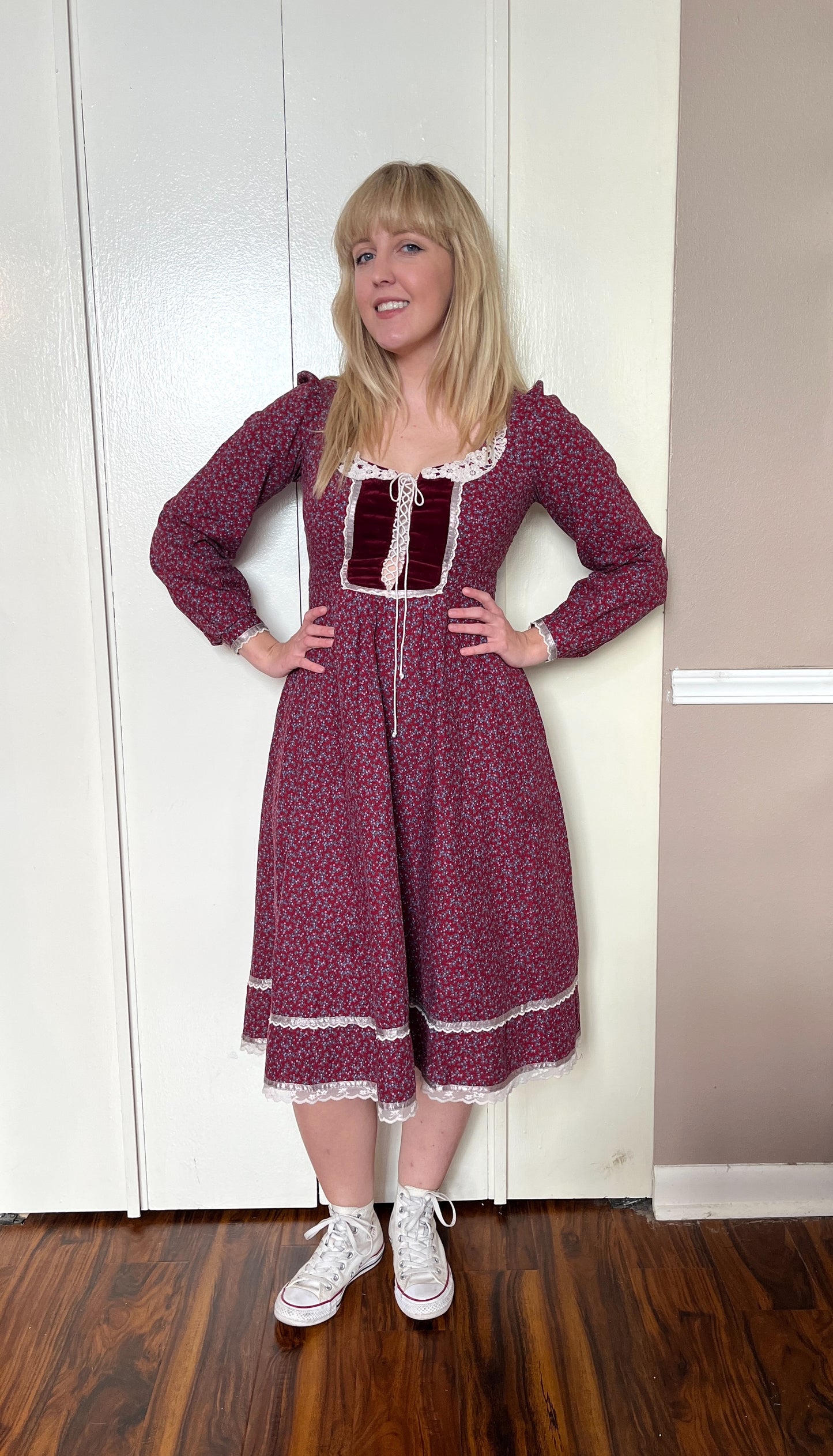 Vintage 1970’s "Gunne Sax by Jessica McClintock" Red and Purple Calico Long Sleeve Midi Dress (Size 11/13)