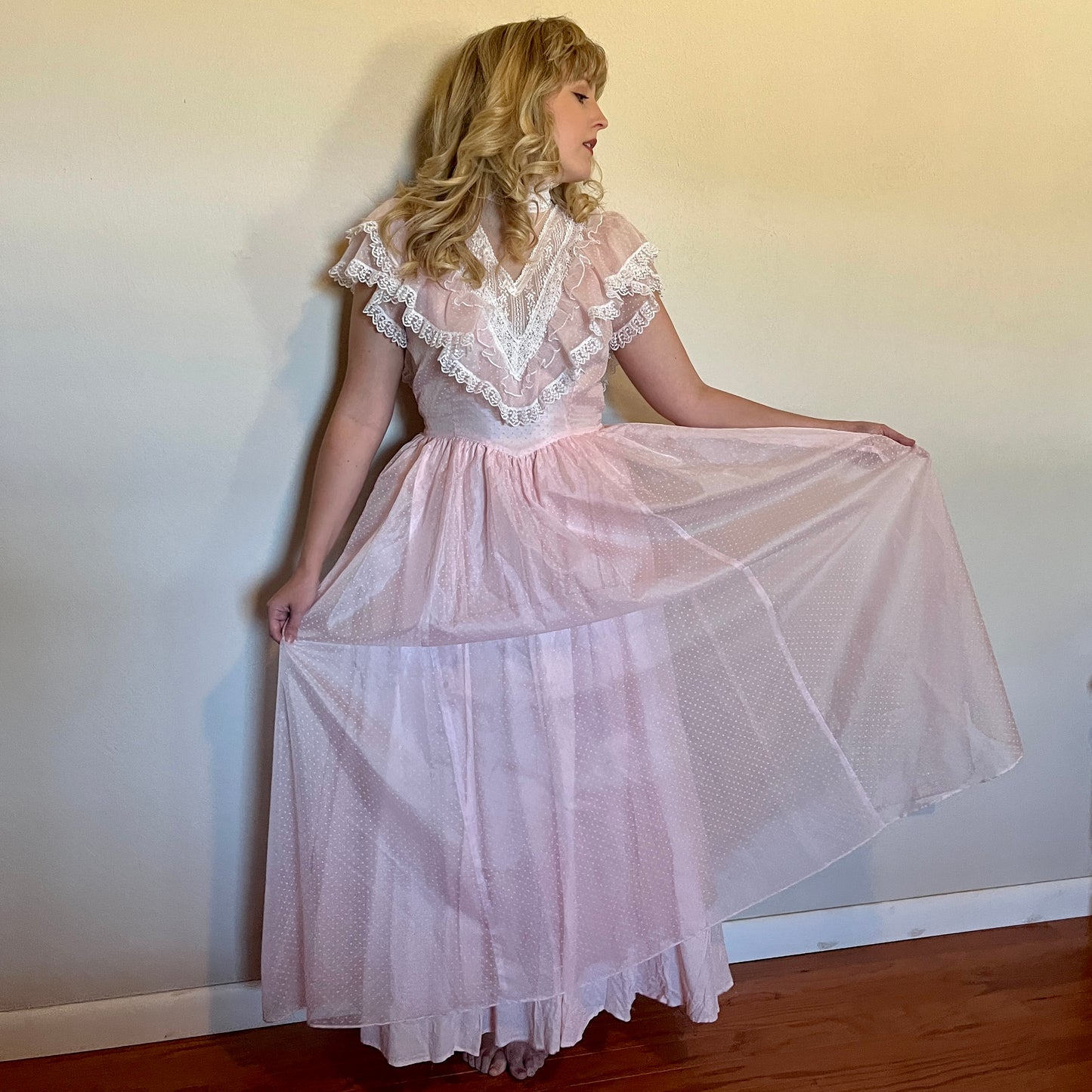 Vintage 1980’s "Gunne Sax by Jessica McClintock" Light Pink Swiss Dot & Lace Ballgown