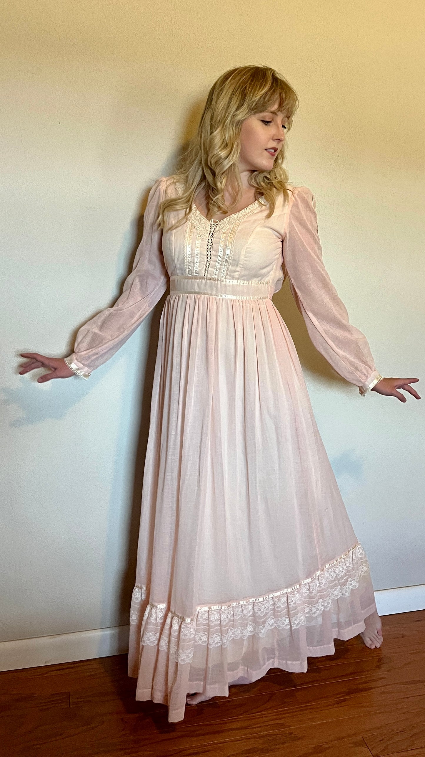 Vintage 1970’s "Gunne Sax by Jessica McClintock" Baby Pink Long Sleeve Maxi Dress