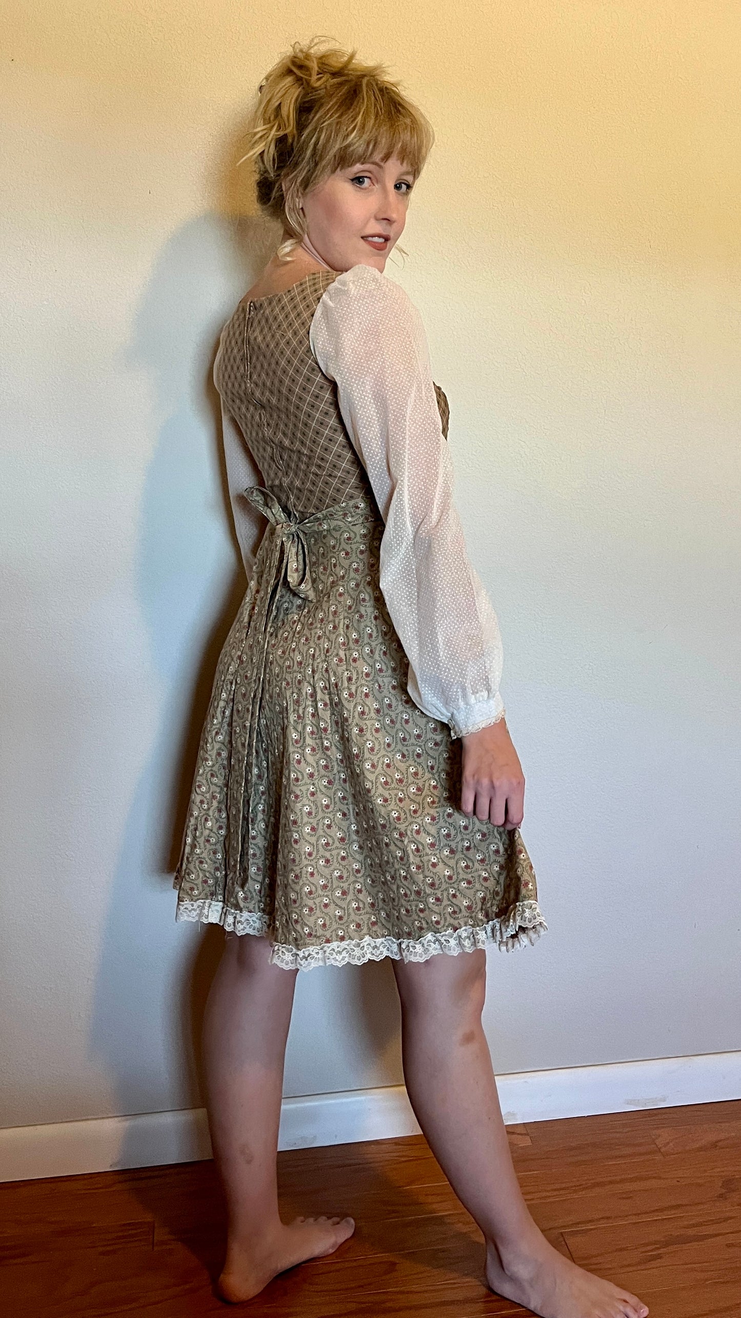 Vintage 1970’s "Gunne Sax by Jessica McClintock" Beige & Green Calico & Velvet Midi Dress (Altered)