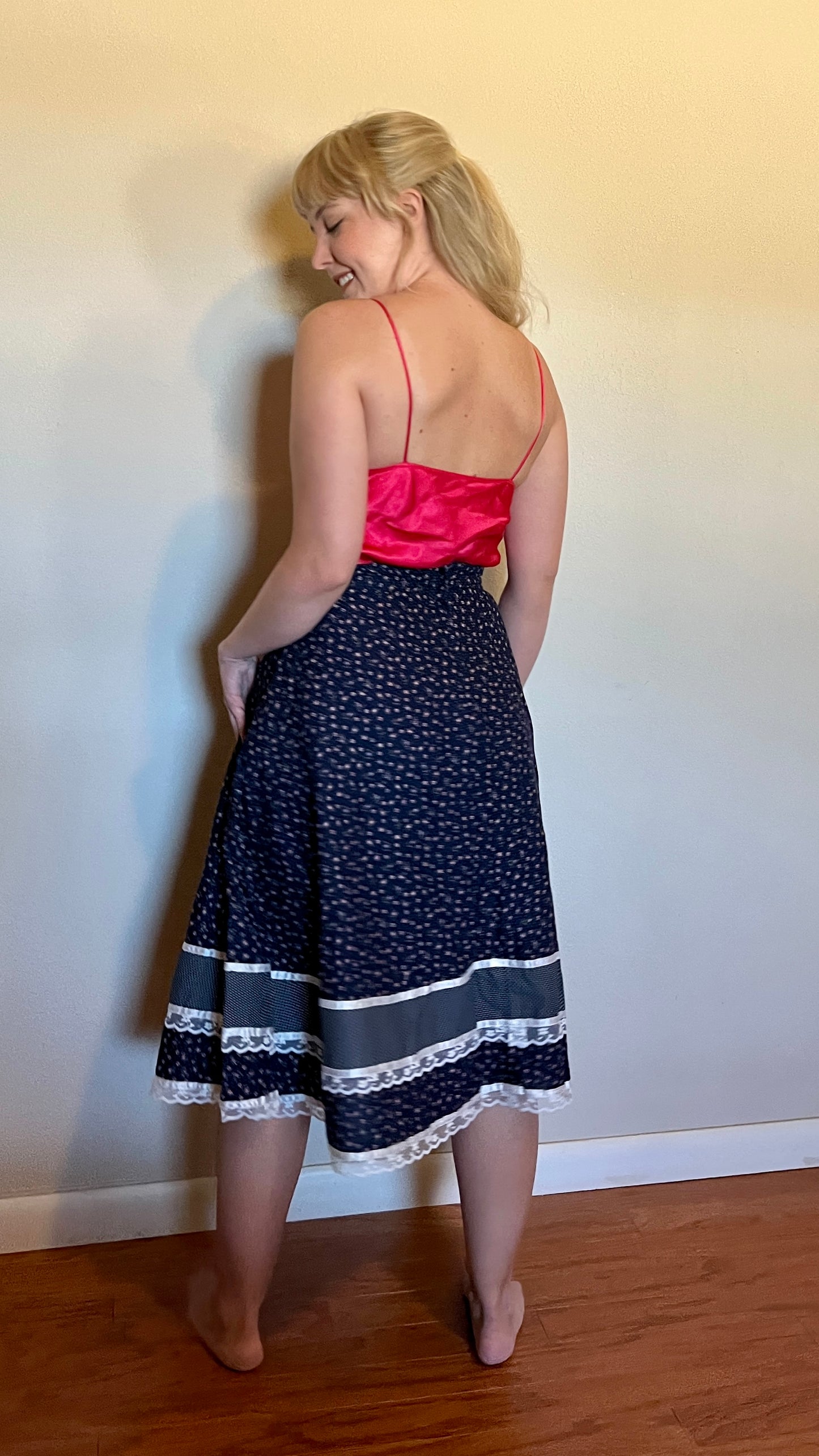 Vintage 1970’s "Gunne Sax by Jessica McClintock" Blue Calico Midi Skirt