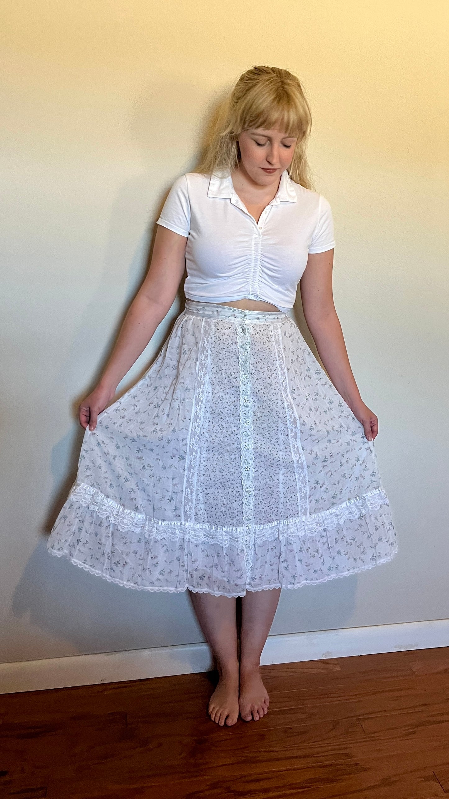 Vintage 1970’s "Gunne Sax by Jessica McClintock" White Floral Midi Skirt