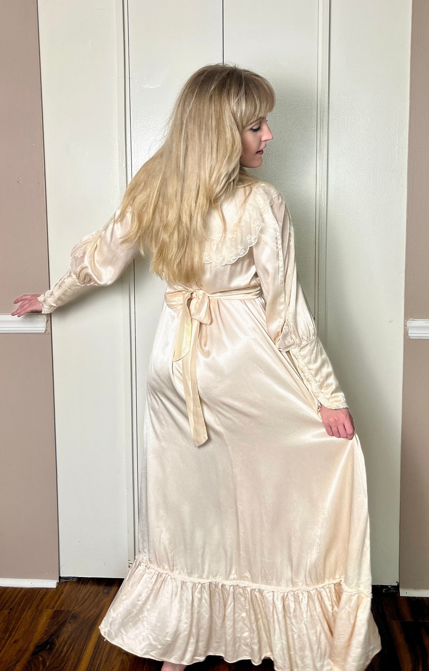 Vintage 1970's "Gunne Sax by Jessica McClintock" Ivory Satin & Lace Maxi Dress