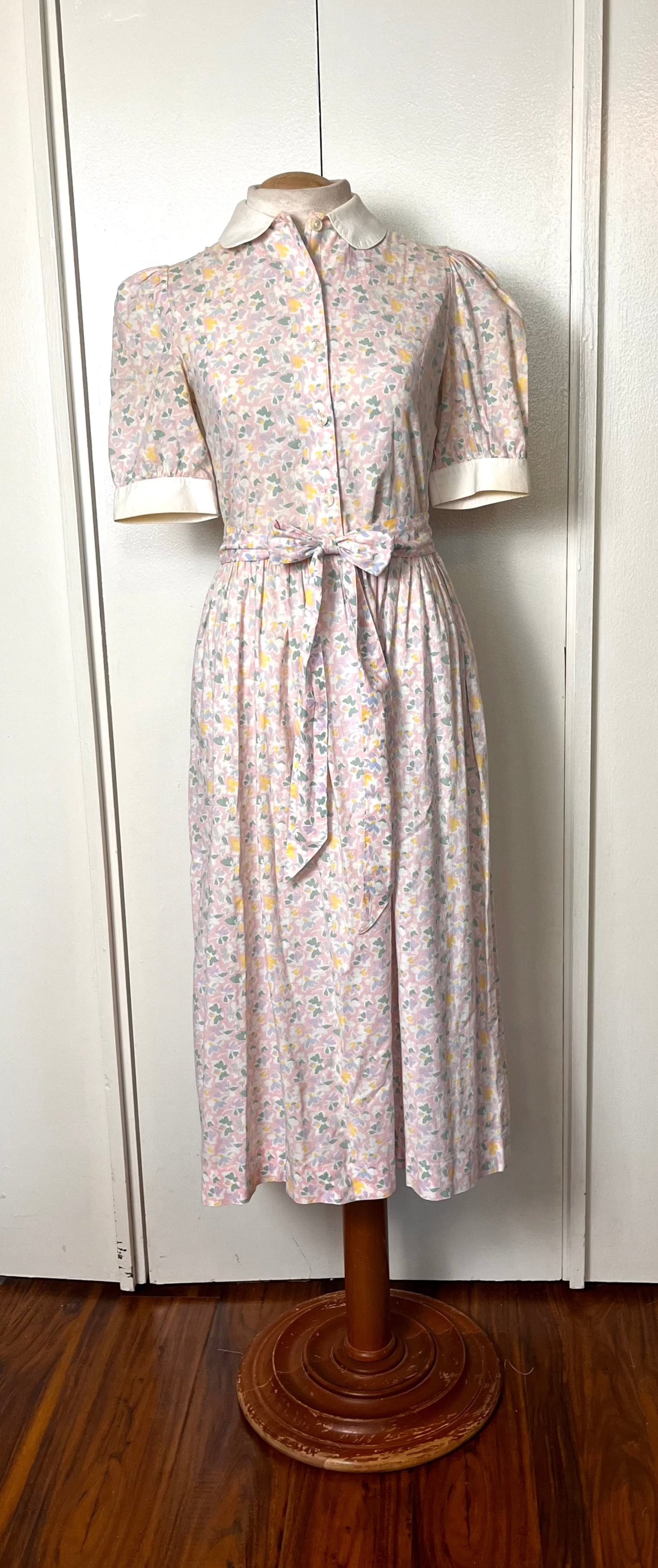 Vintage 1980's "Laura Ashley" Collared Light Pink Floral Dress w/ Belt