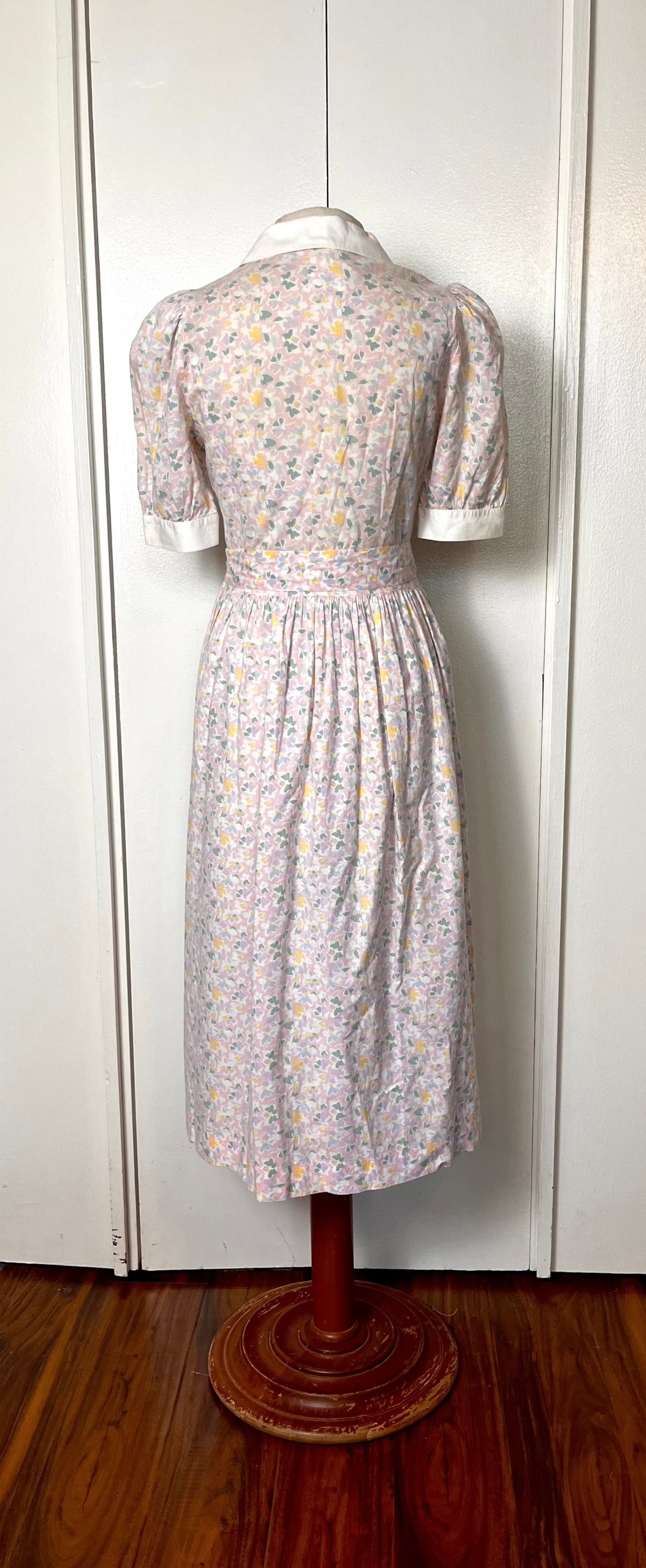 Vintage 1980's "Laura Ashley" Collared Light Pink Floral Dress w/ Belt