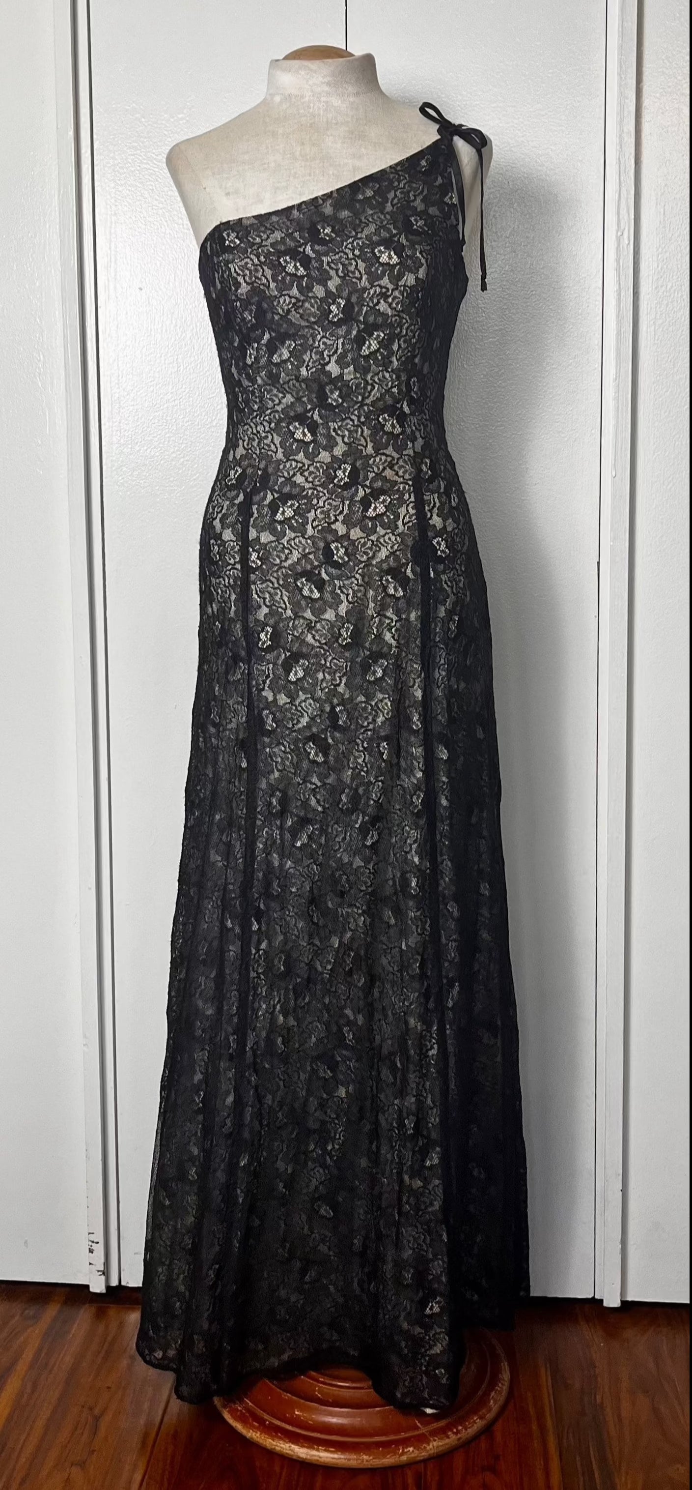Vintage 1990's "Roberta" Black Lace One Shoulder Maxi Dress (Flawed)