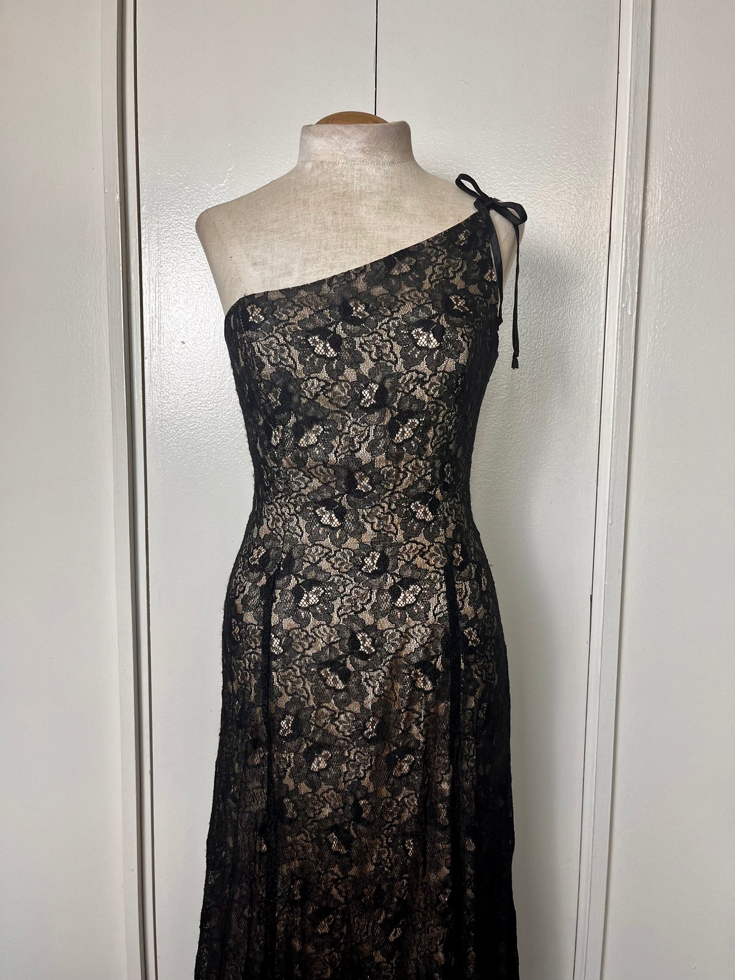 Vintage 1990's "Roberta" Black Lace One Shoulder Maxi Dress (Flawed)