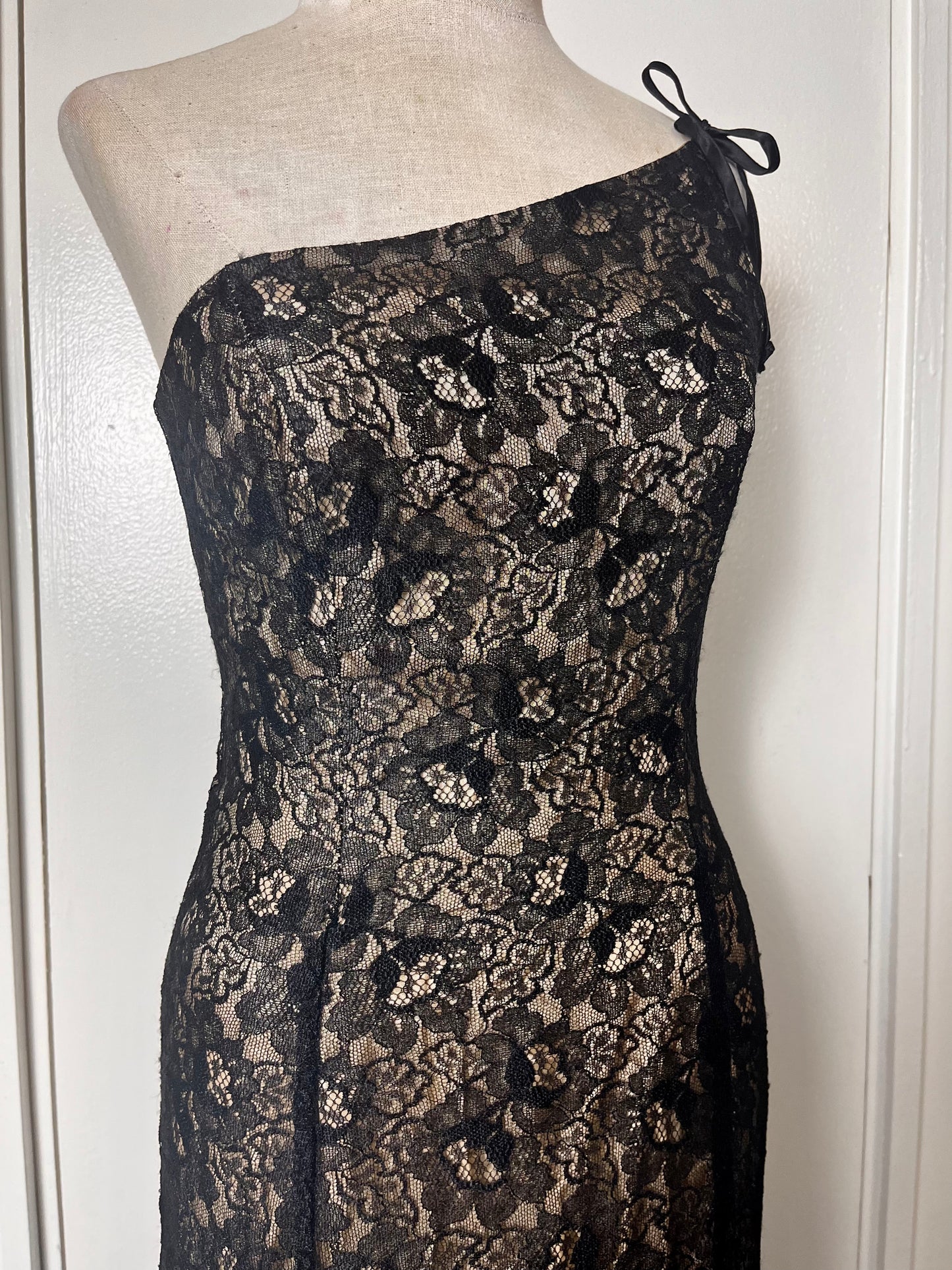 Vintage 1990's "Roberta" Black Lace One Shoulder Maxi Dress (Flawed)