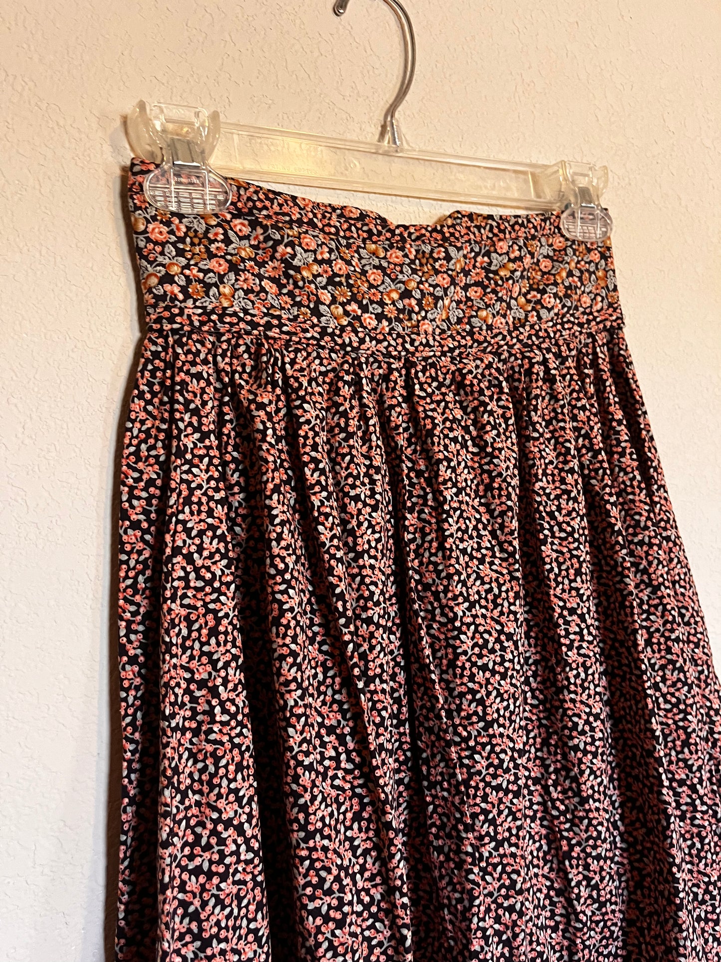 Vintage 1970's Gunne Sax by Jessica McClintock Berry Print Midi Skirt
