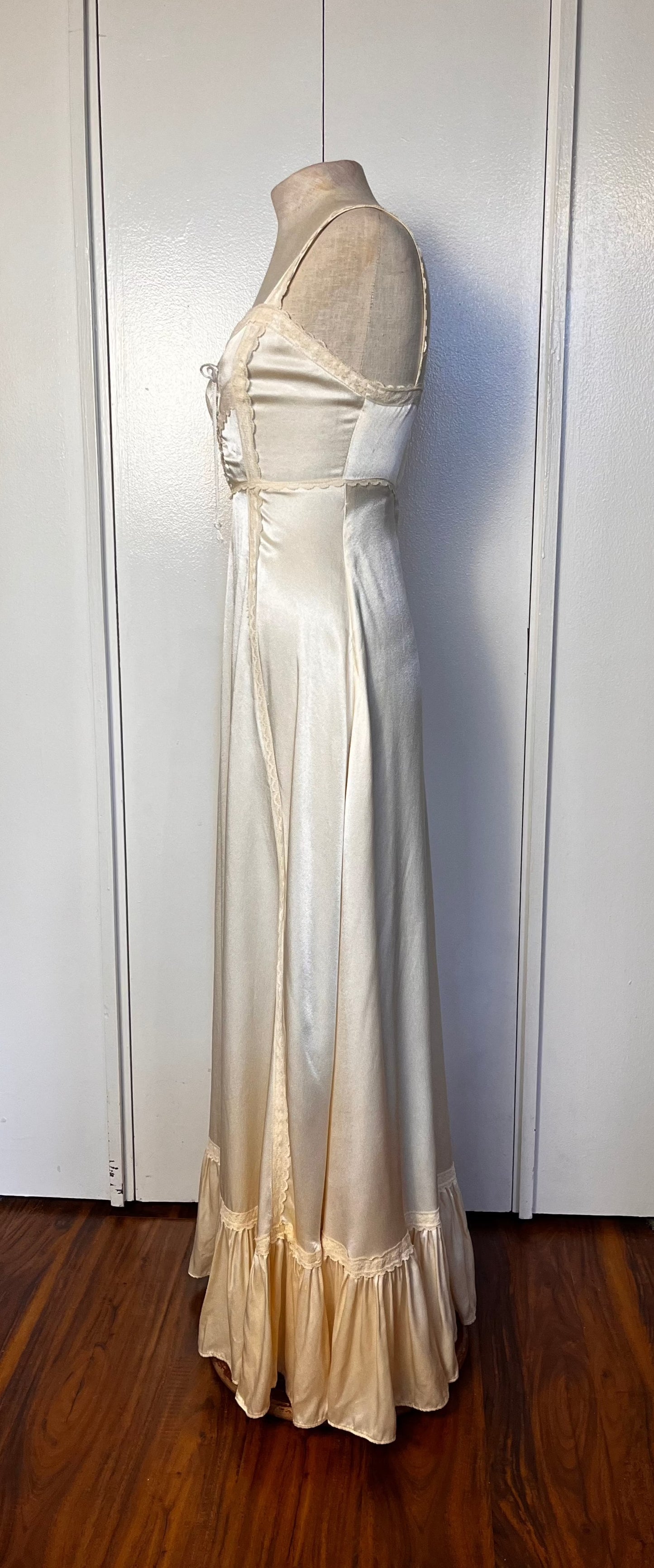Vintage 1970's "Gunne Sax by Jessica McClintock" Ivory Satin-Crepe Maxi Sundress