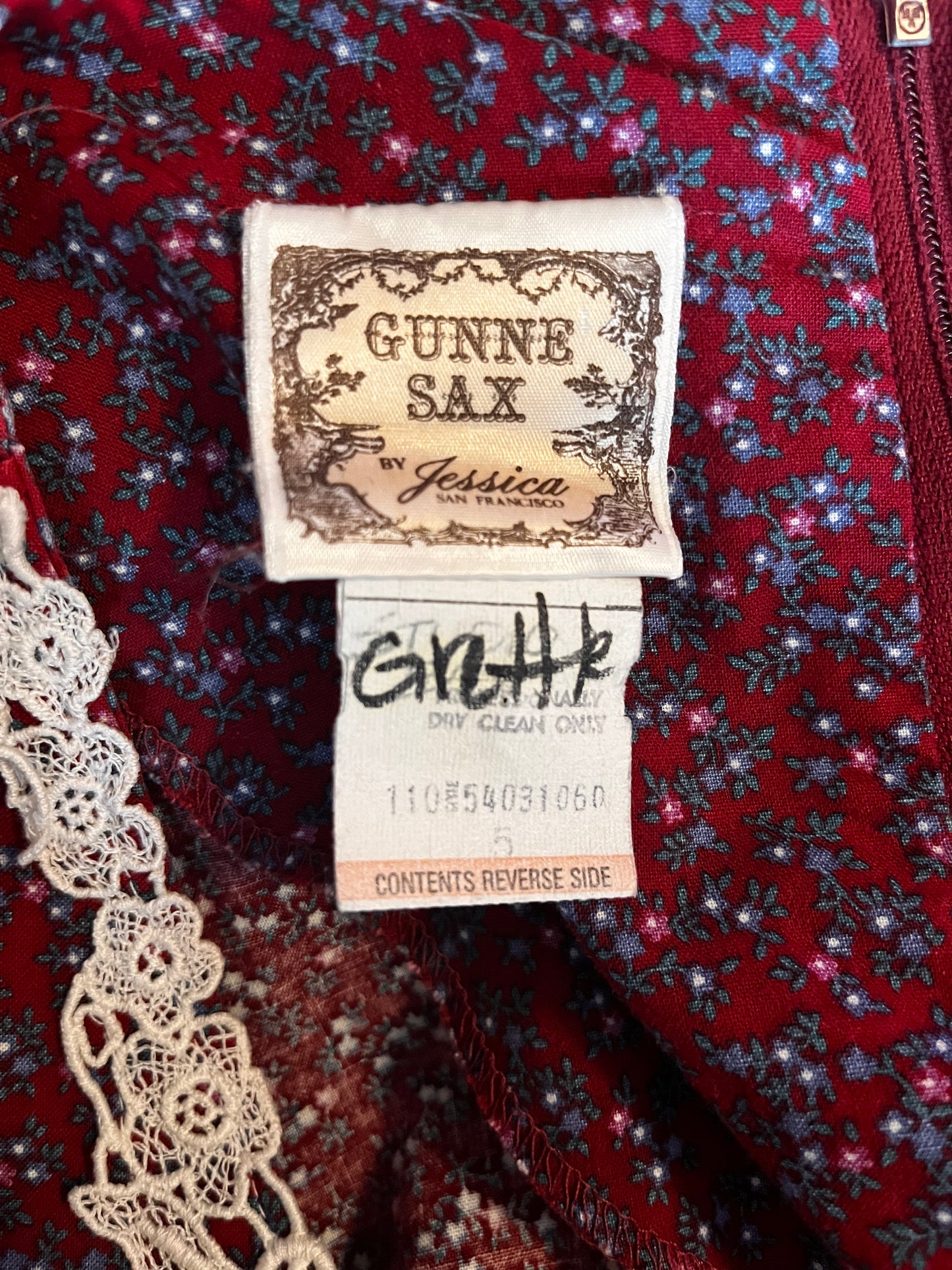 Vintage 1970’s "Gunne Sax by Jessica McClintock" Red and Purple Calico Long Sleeve Midi Dress (Size 5)