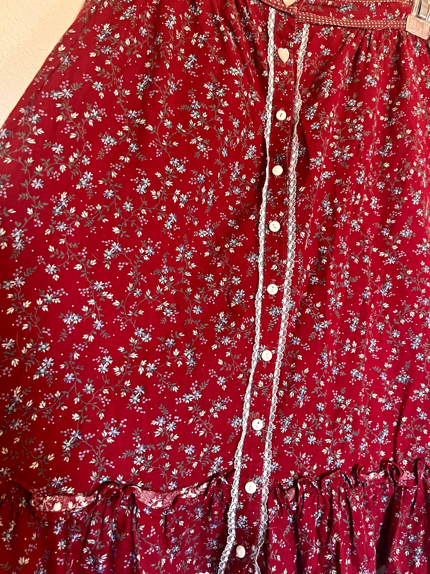 Vintage 1970’s "Gunne Sax by Jessica McClintock" (Jeunes filles) Red Calico Skirt