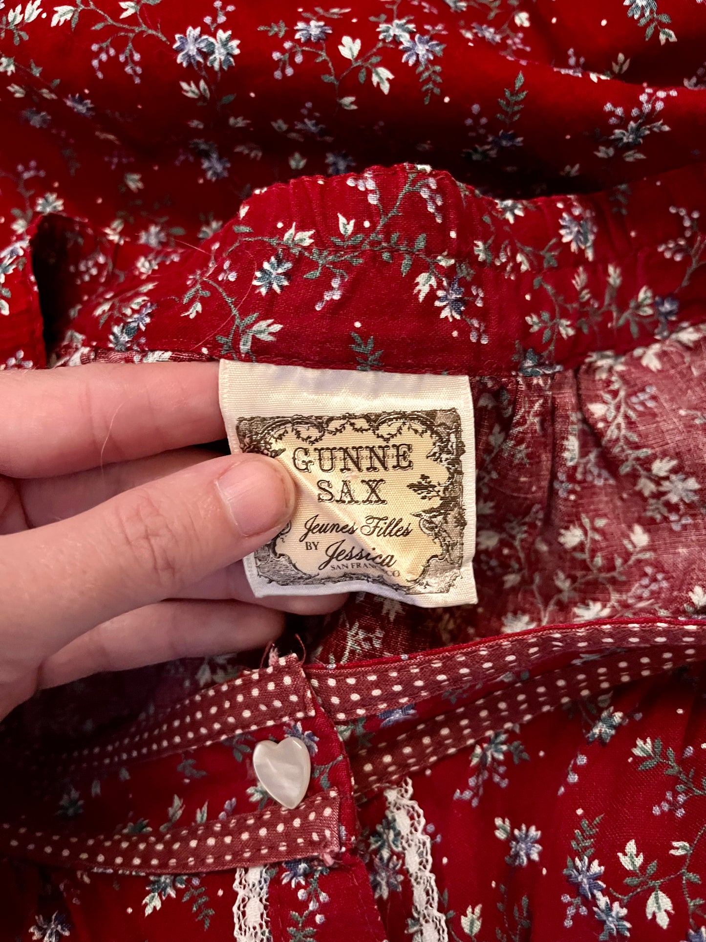 Vintage 1970’s "Gunne Sax by Jessica McClintock" (Jeunes filles) Red Calico Skirt