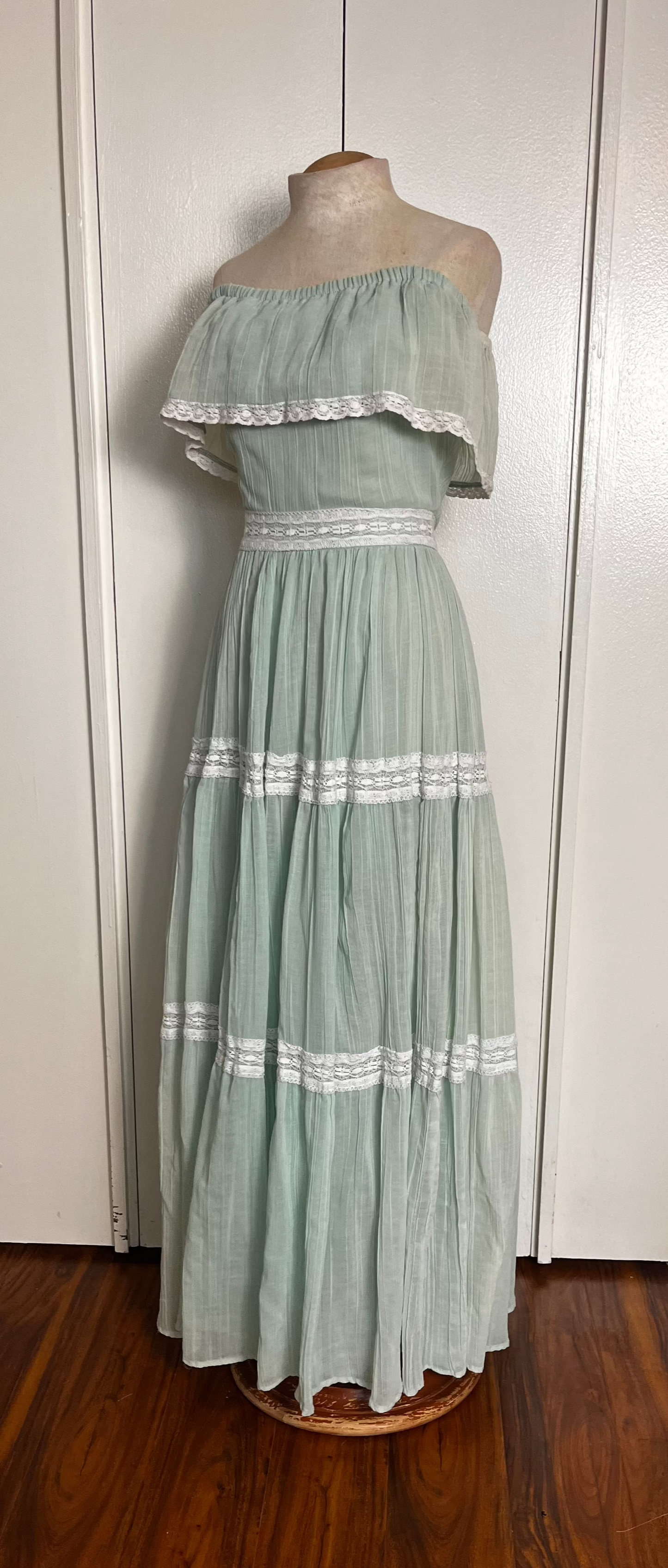 Vintage 1970's "Act 1 New York" Off-the-Shoulder Green Maxi Dress