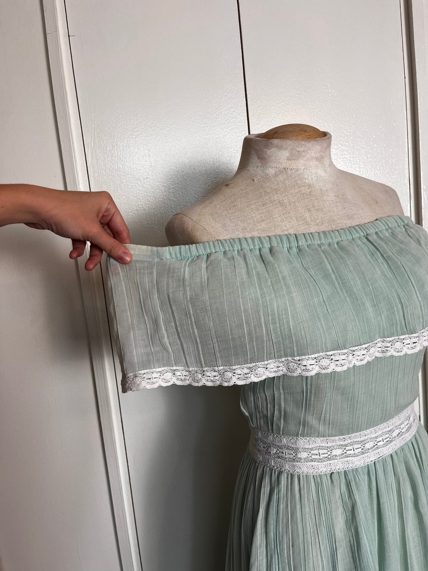 Vintage 1970's "Act 1 New York" Off-the-Shoulder Green Maxi Dress