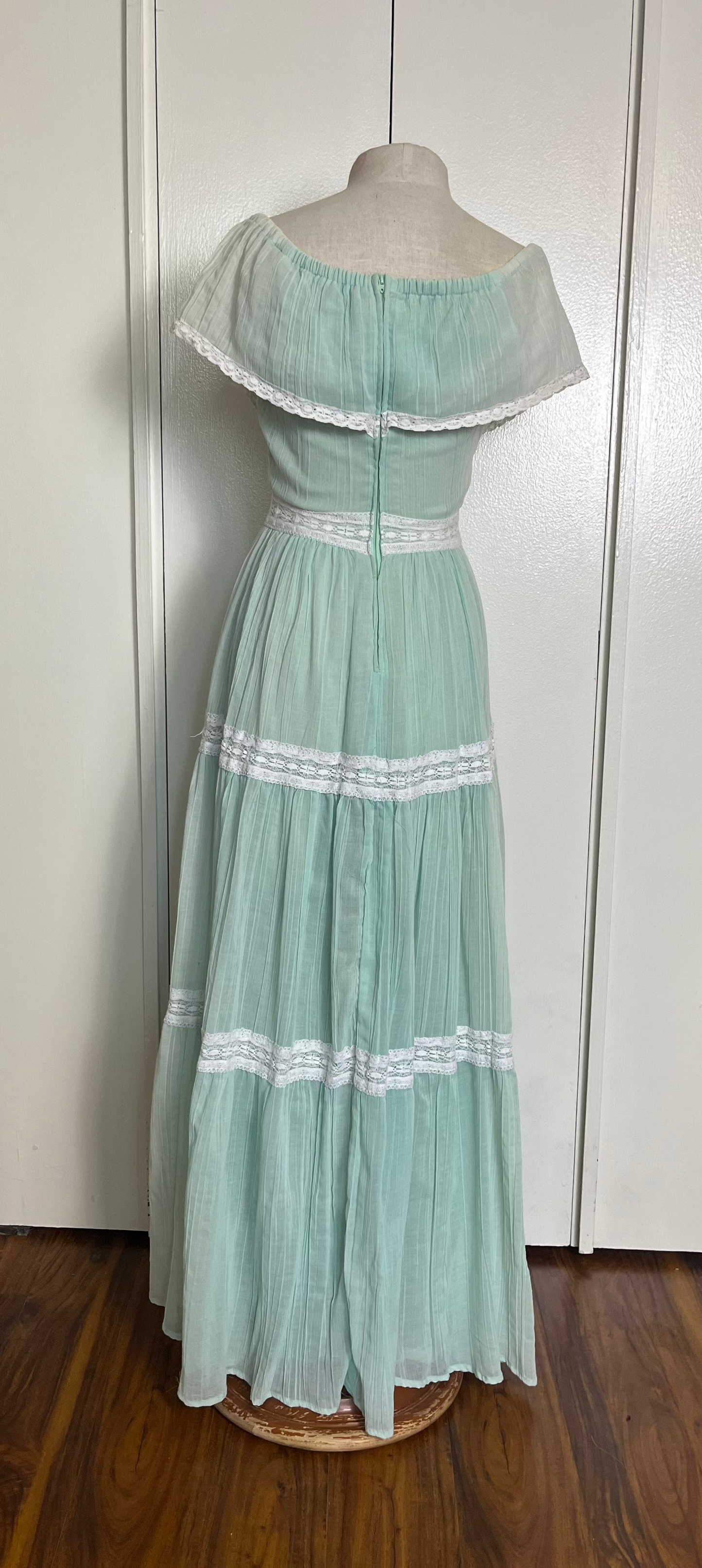 Vintage 1970's "Act 1 New York" Off-the-Shoulder Green Maxi Dress