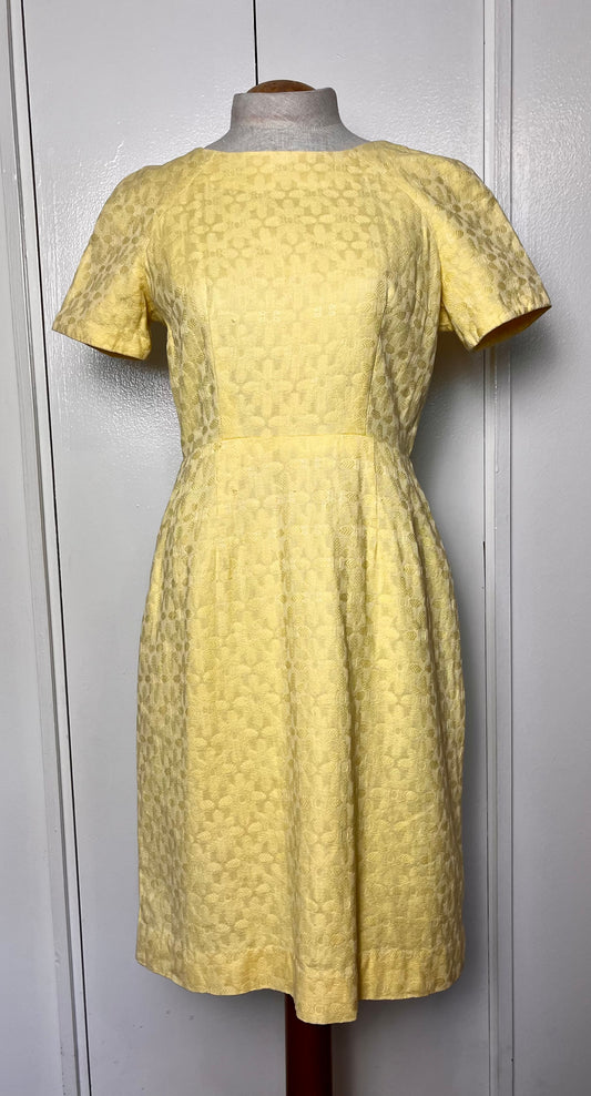 Vintage 1960’s Light Yellow Daisy Flower Short Sleeve Sheath Dress
