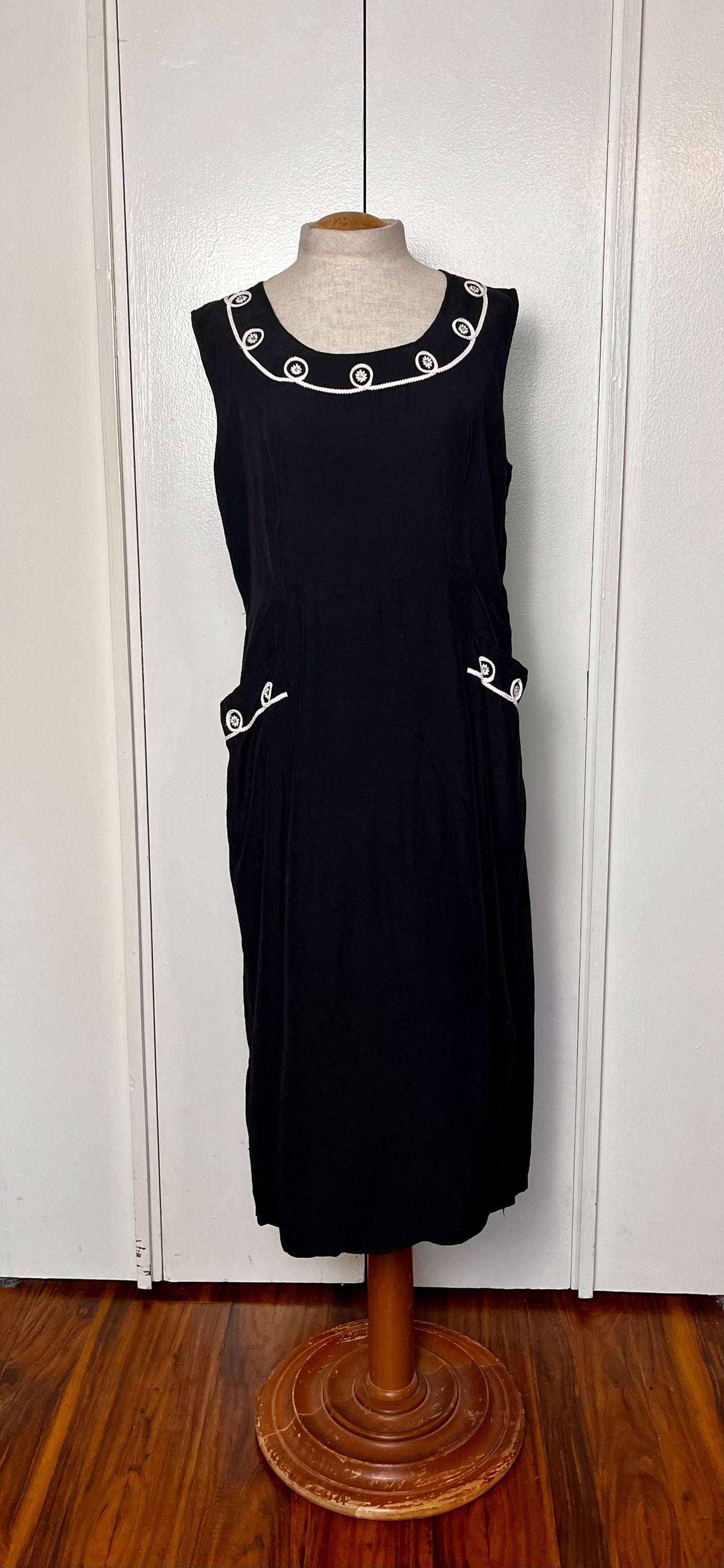 Vintage 1950's Black Sleeveless Embellished Scoop Neckline Midi Dress