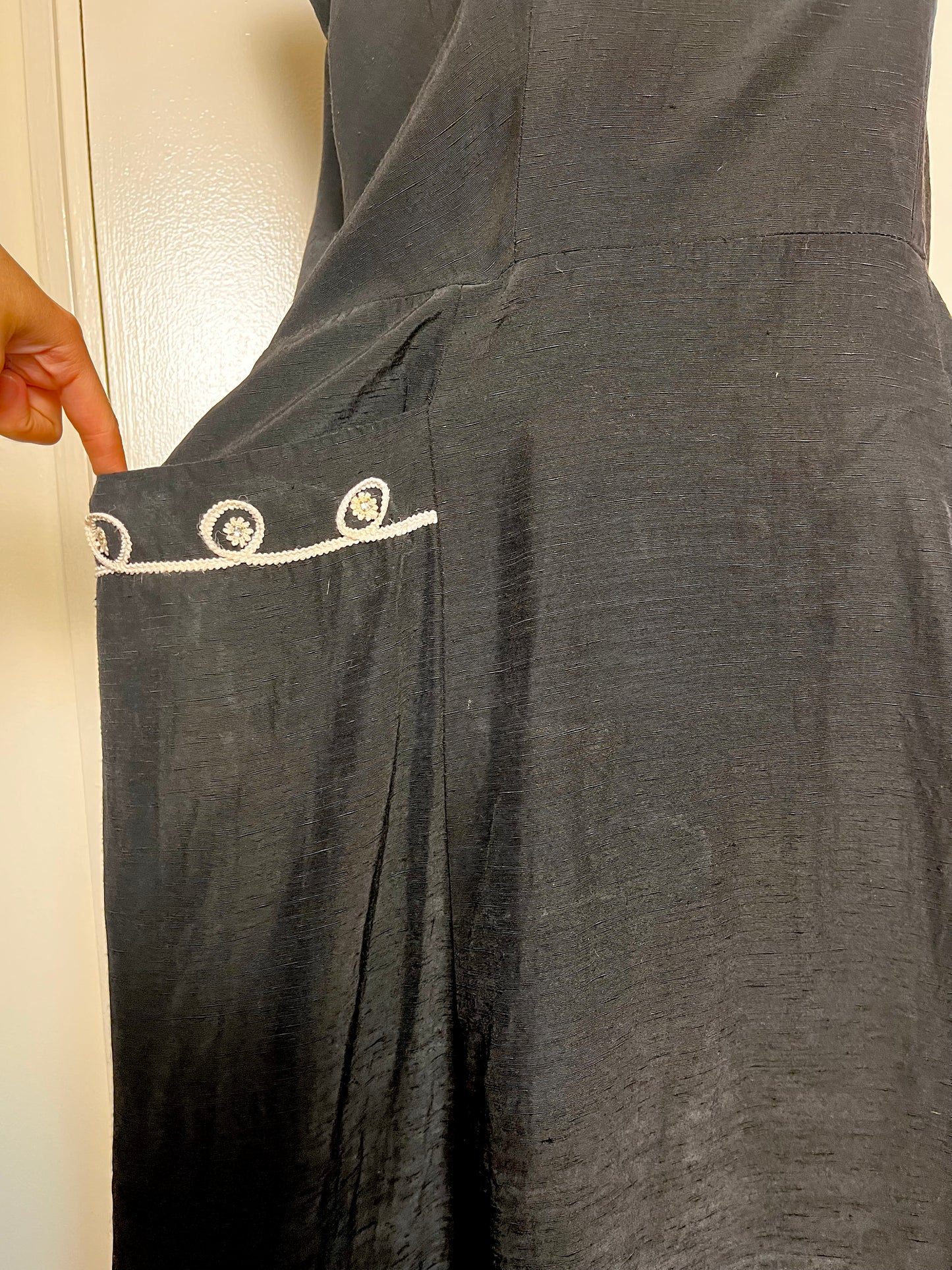 Vintage 1950's Black Sleeveless Embellished Scoop Neckline Midi Dress