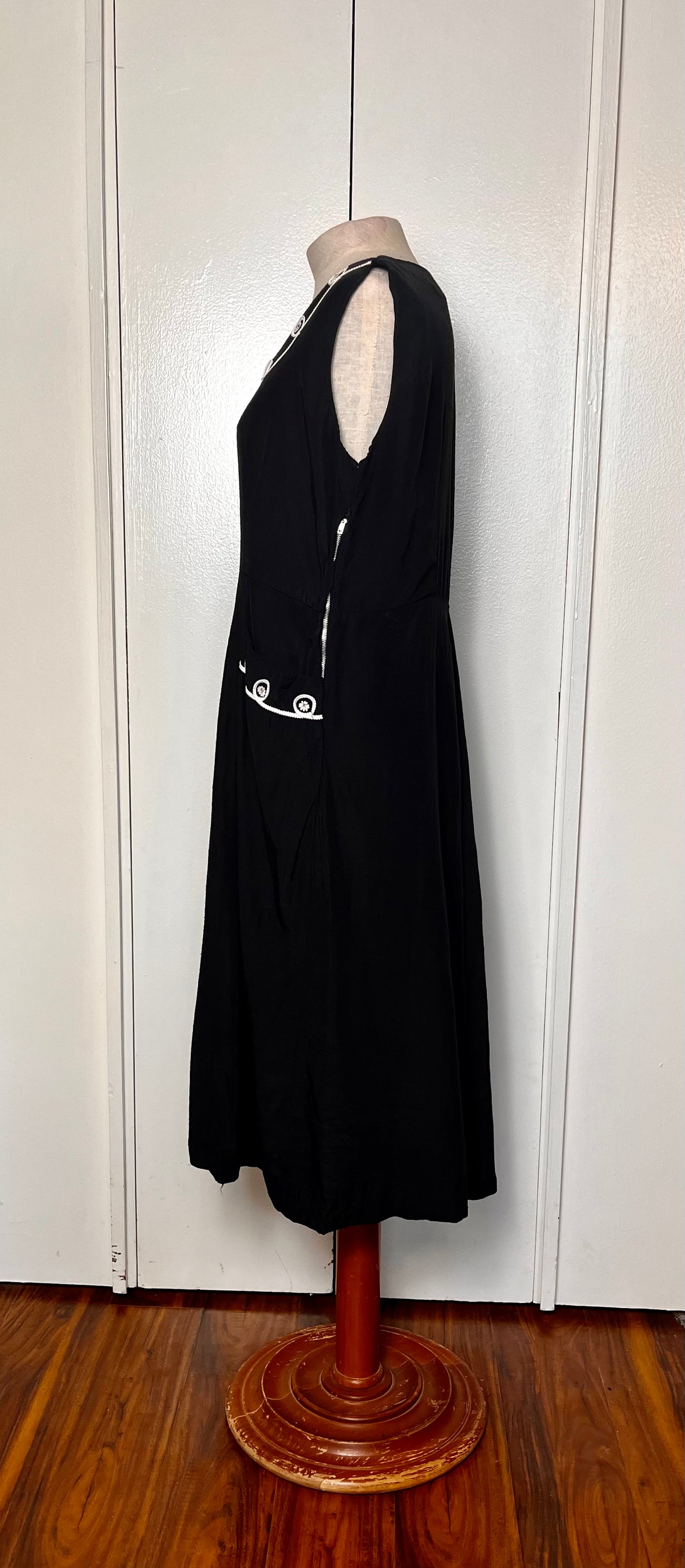 Vintage 1950's Black Sleeveless Embellished Scoop Neckline Midi Dress