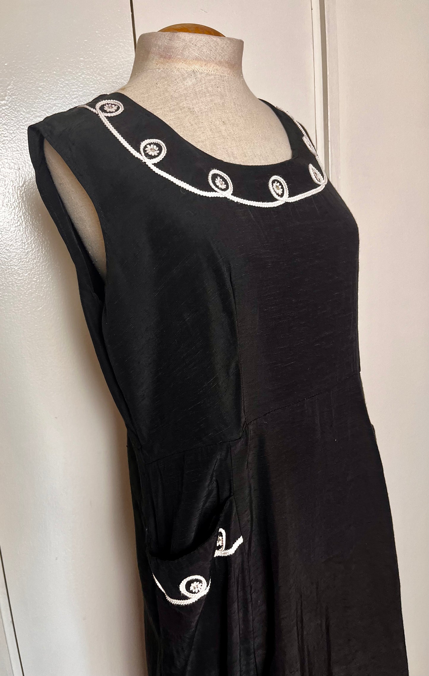 Vintage 1950's Black Sleeveless Embellished Scoop Neckline Midi Dress