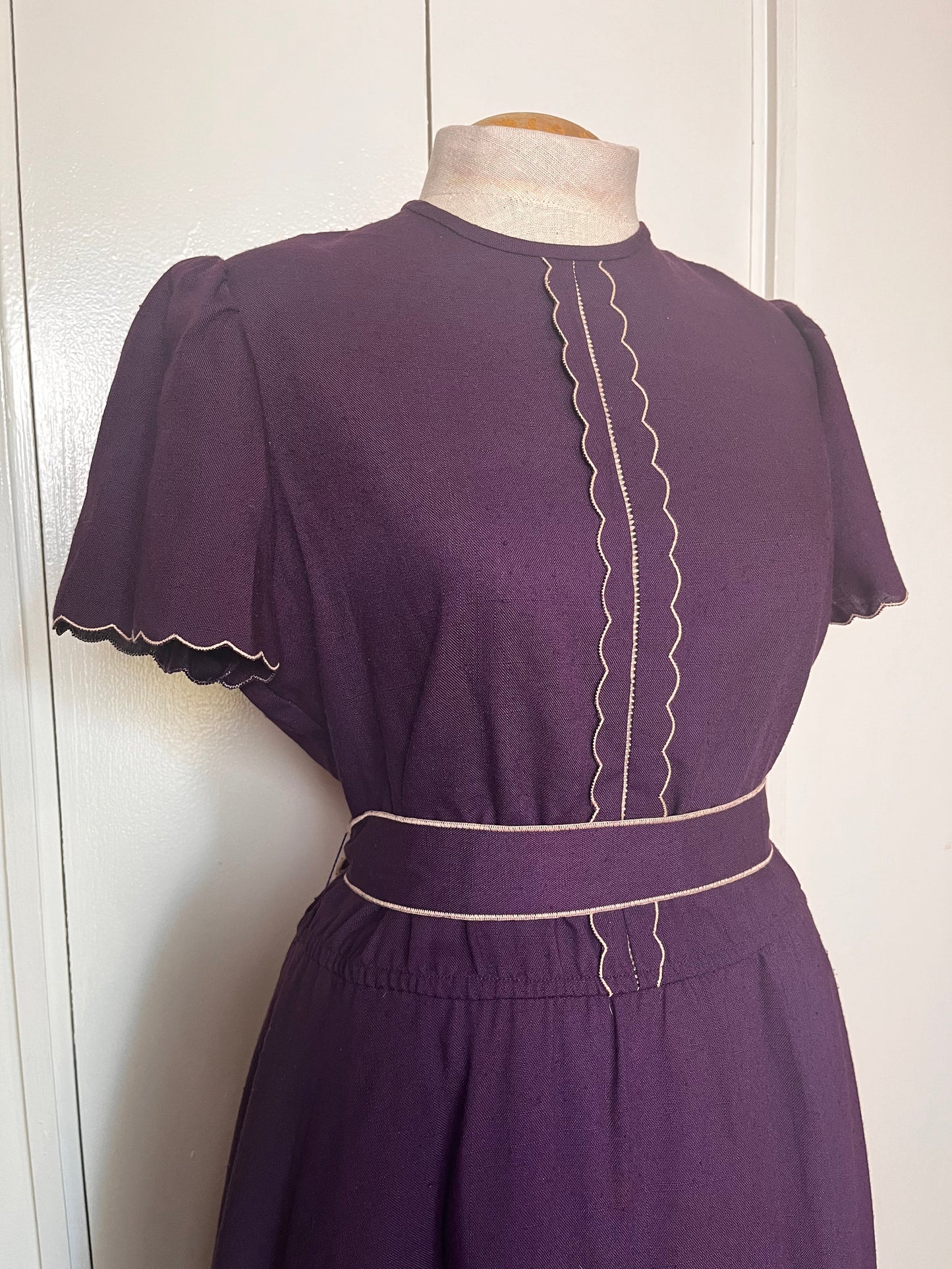Vintage 1970's does 50's "Leslie Fay" Purple Fit n Flare Midi Dress with Belt