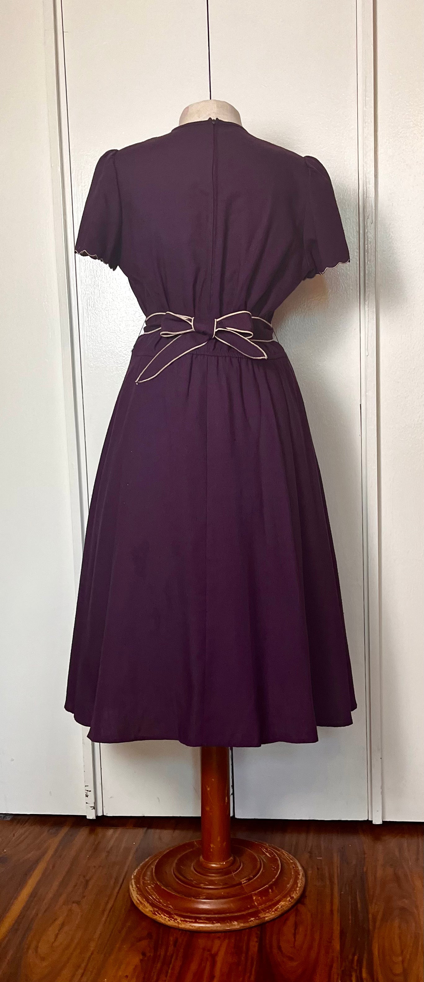 Vintage 1970's does 50's "Leslie Fay" Purple Fit n Flare Midi Dress with Belt