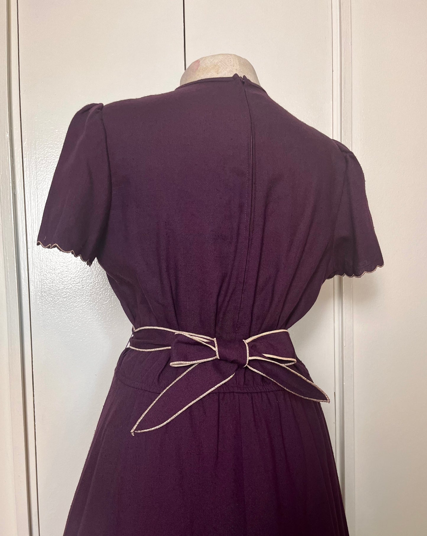 Vintage 1970's does 50's "Leslie Fay" Purple Fit n Flare Midi Dress with Belt