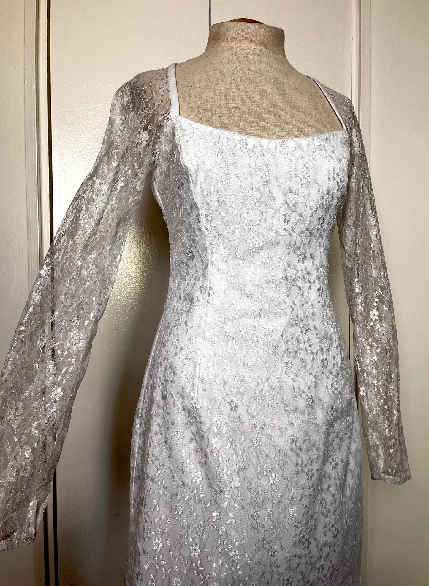 Vintage 1990's White Lace Long Sleeve Fitted Mini Dress