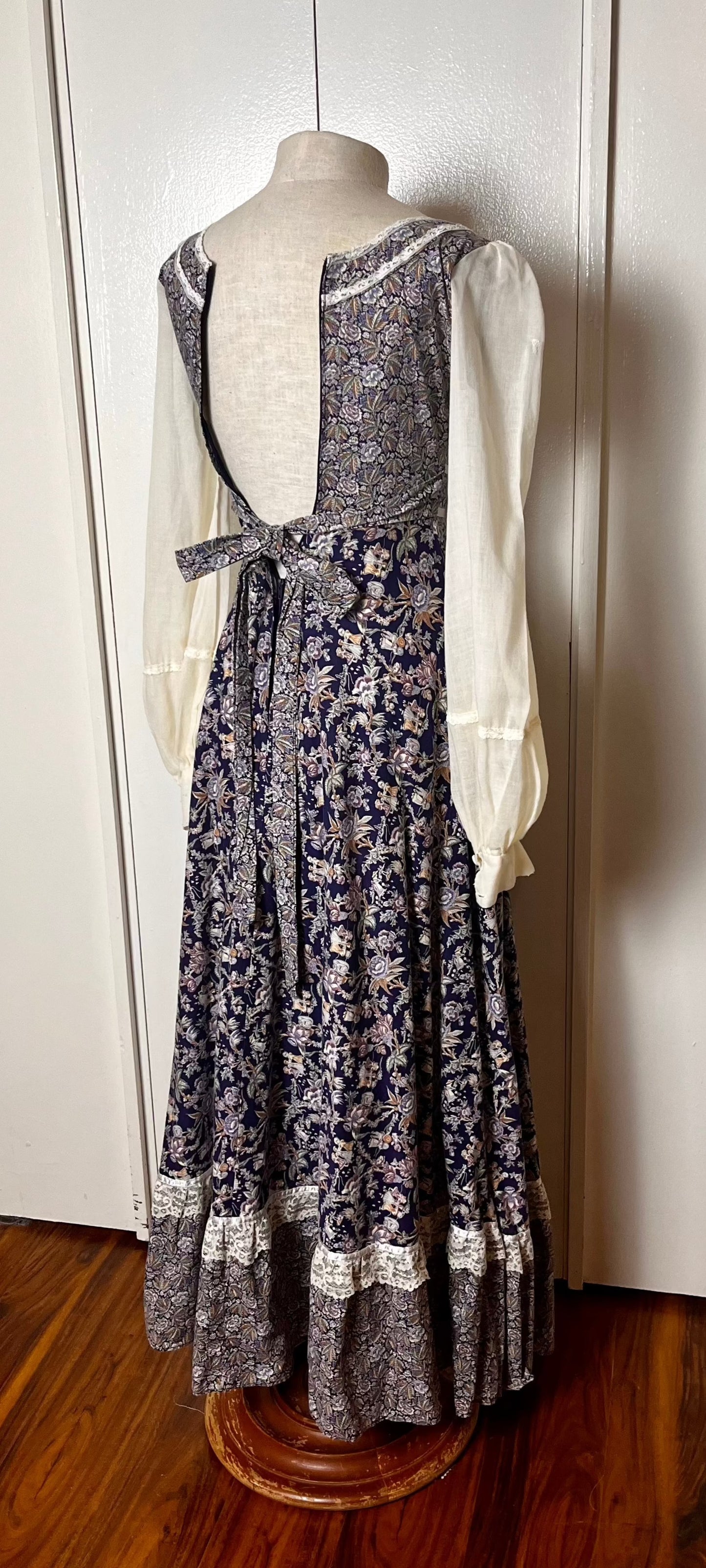 Vintage 1970's "Gunne Sax by Jessica McClintock" Blue (Child Print) Maxi Dress