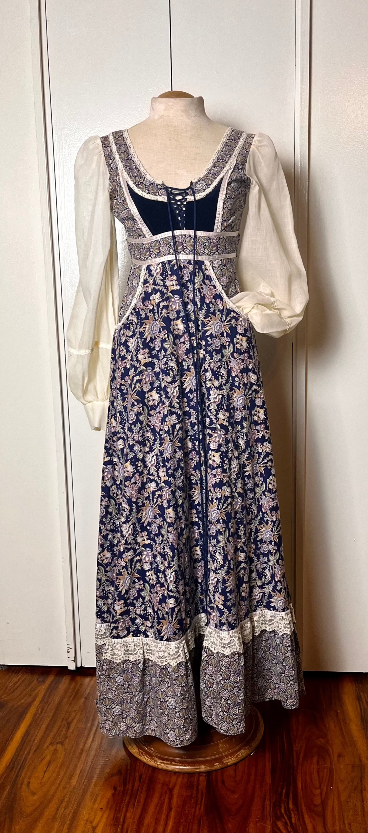 Vintage 1970's "Gunne Sax by Jessica McClintock" Blue (Child Print) Maxi Dress