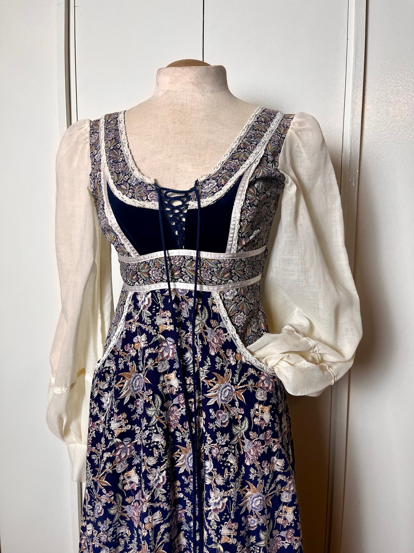 Vintage 1970's "Gunne Sax by Jessica McClintock" Blue (Child Print) Maxi Dress