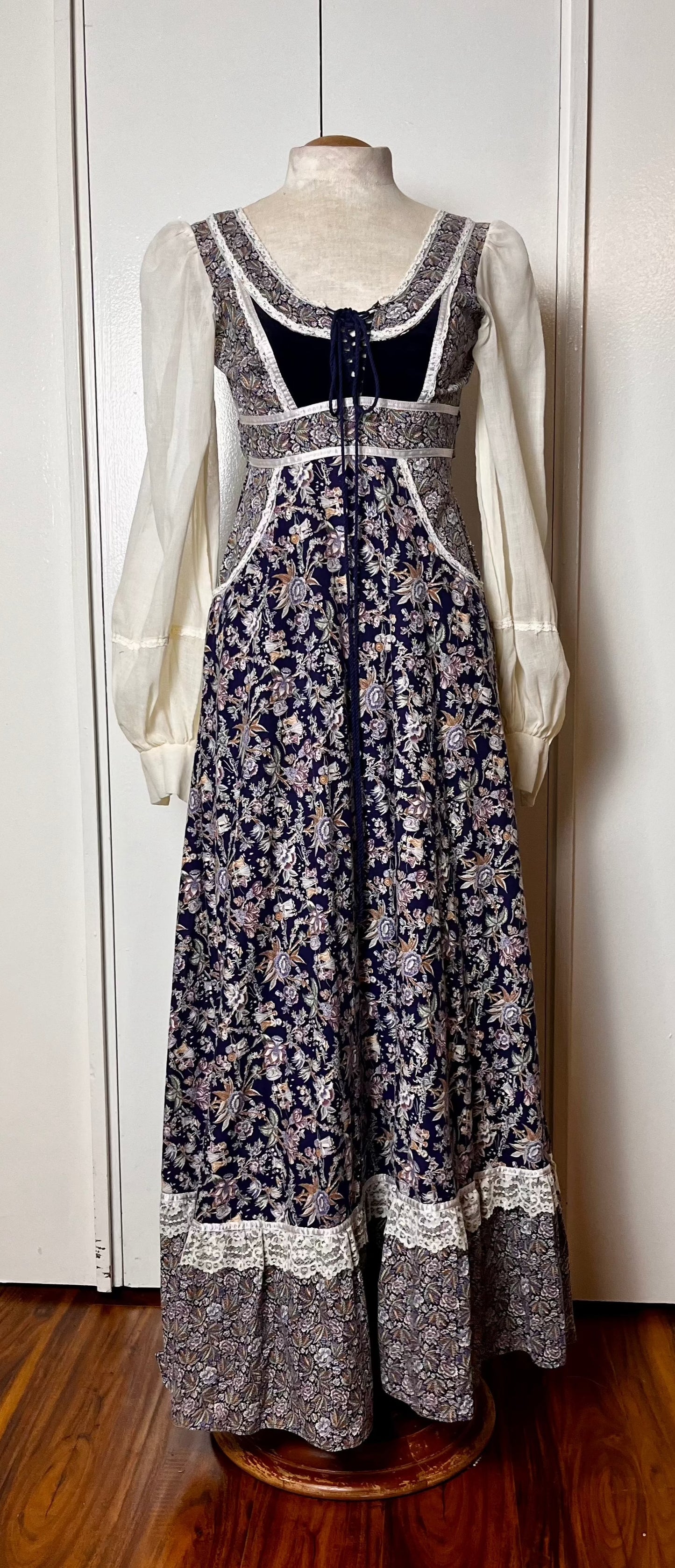 Vintage 1970's "Gunne Sax by Jessica McClintock" Blue (Child Print) Maxi Dress