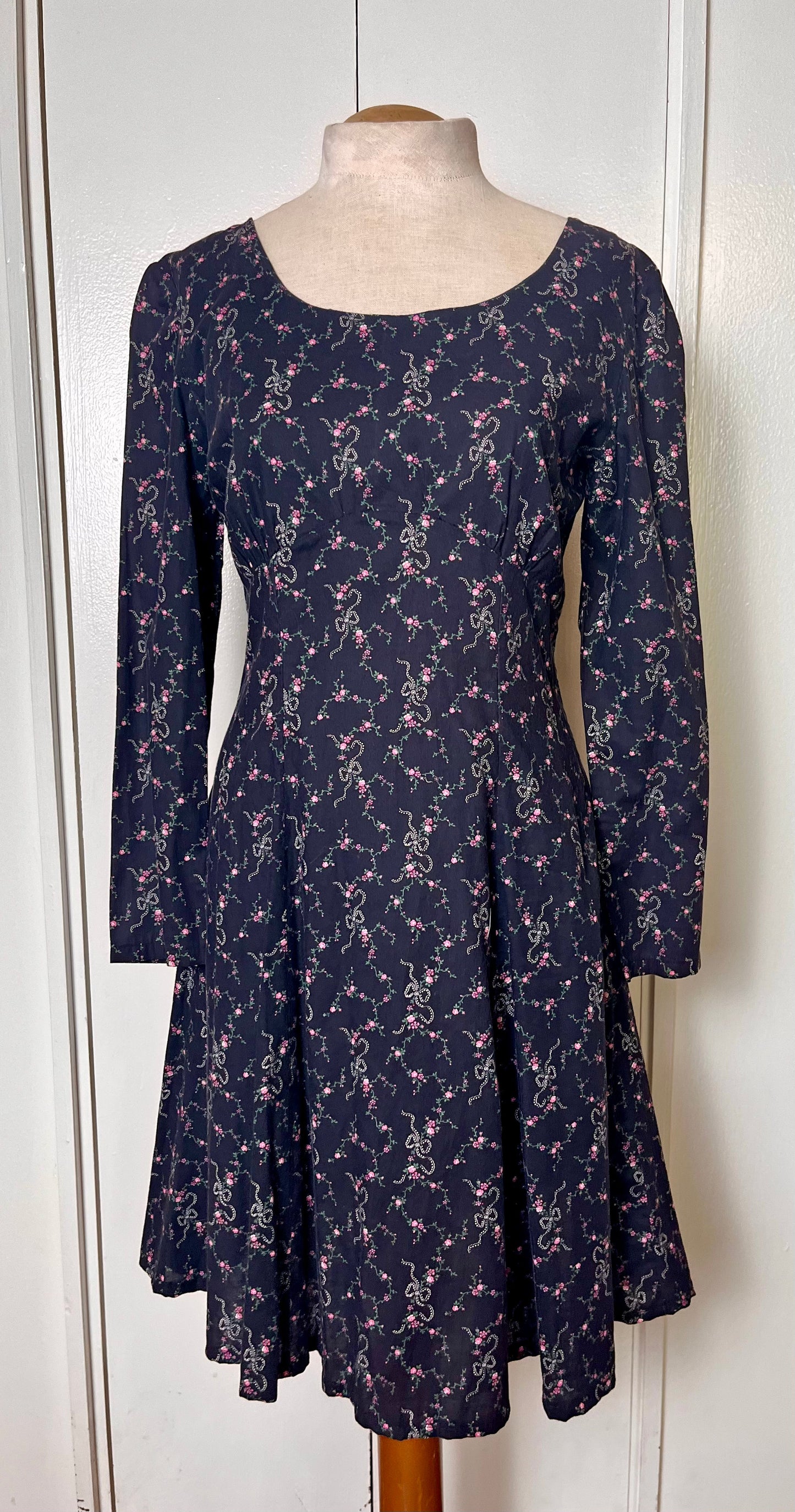 Vintage 1980's "Home-Sewn" Wamsutta-Calico Mini Dress