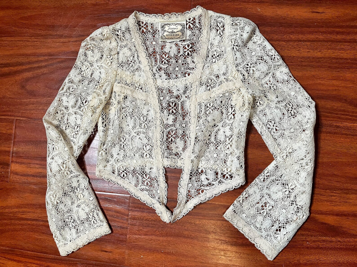 Vintage 1970’s "Gunne Sax by Jessica McClintock" Crochet Lace Shrug