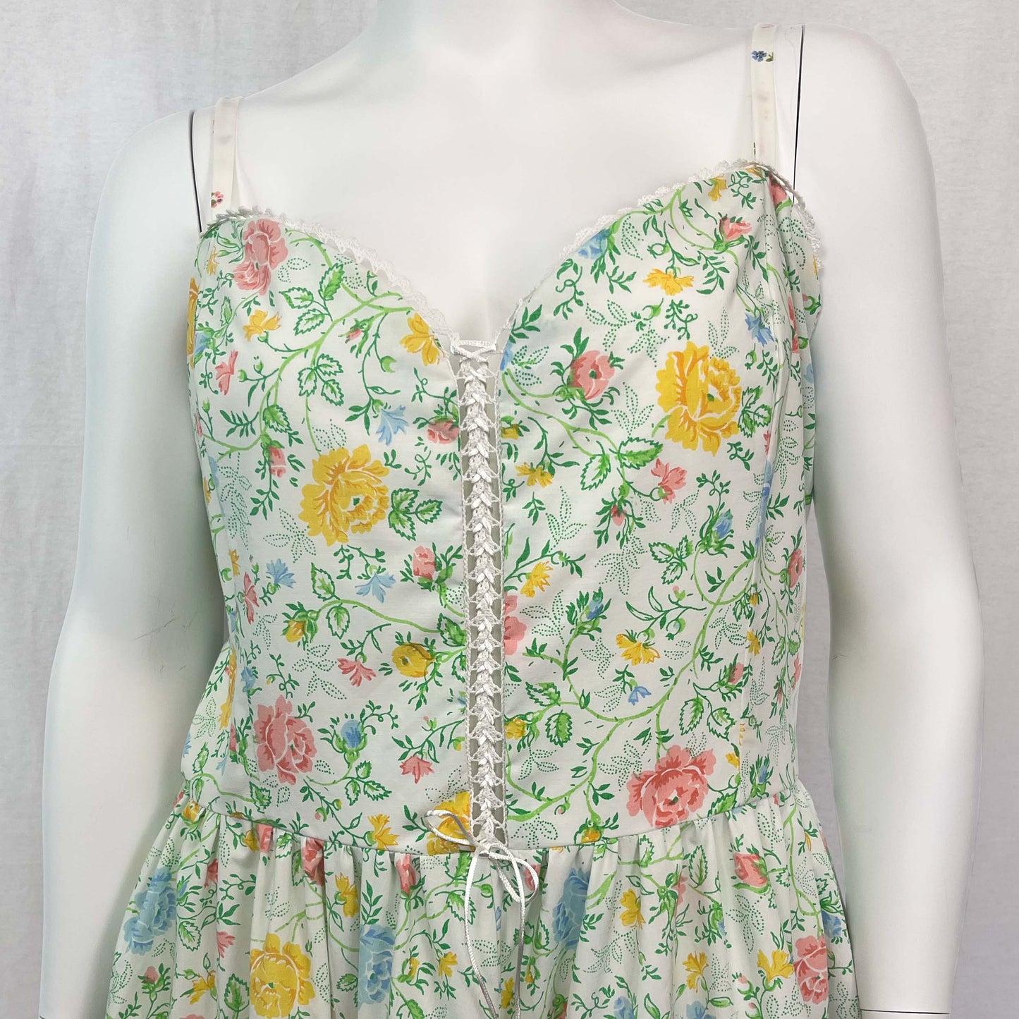 Picnic Sundress w/ Tiered Skirt (Size 2X)
