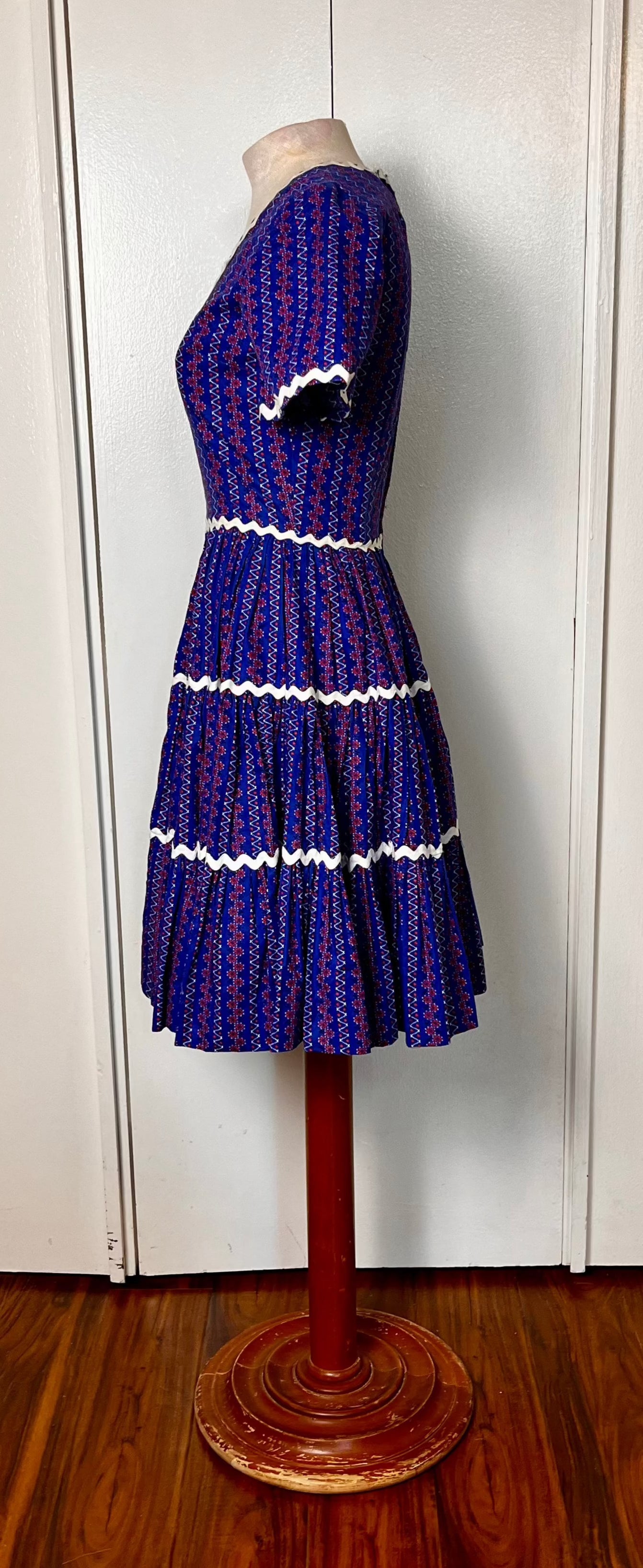 Vintage 1980's "Home-sewn" Square Dancing Dress in Blue & Red Calico