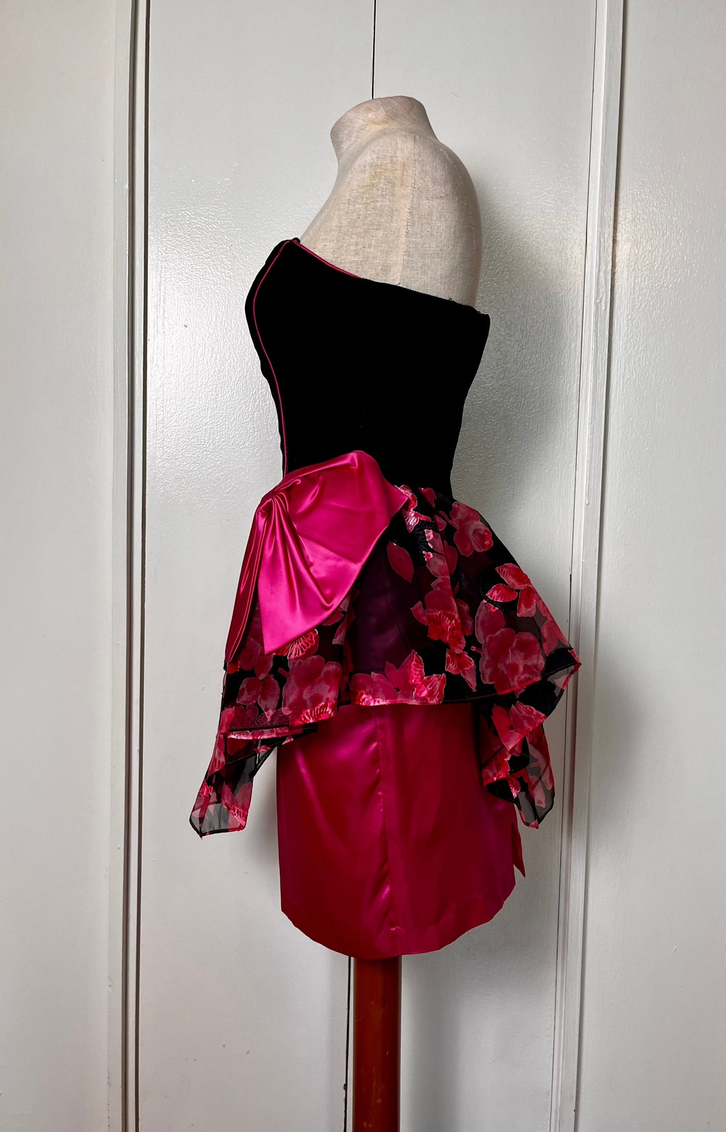 Vintage 1980's "Karen Okada for David Howard / Climax" Black Velvet with Hot Pink Piping and Pink Floral Chiffon w/ Satin Strapless Sweetheart Neckline and Peplum Waist Mini Dress