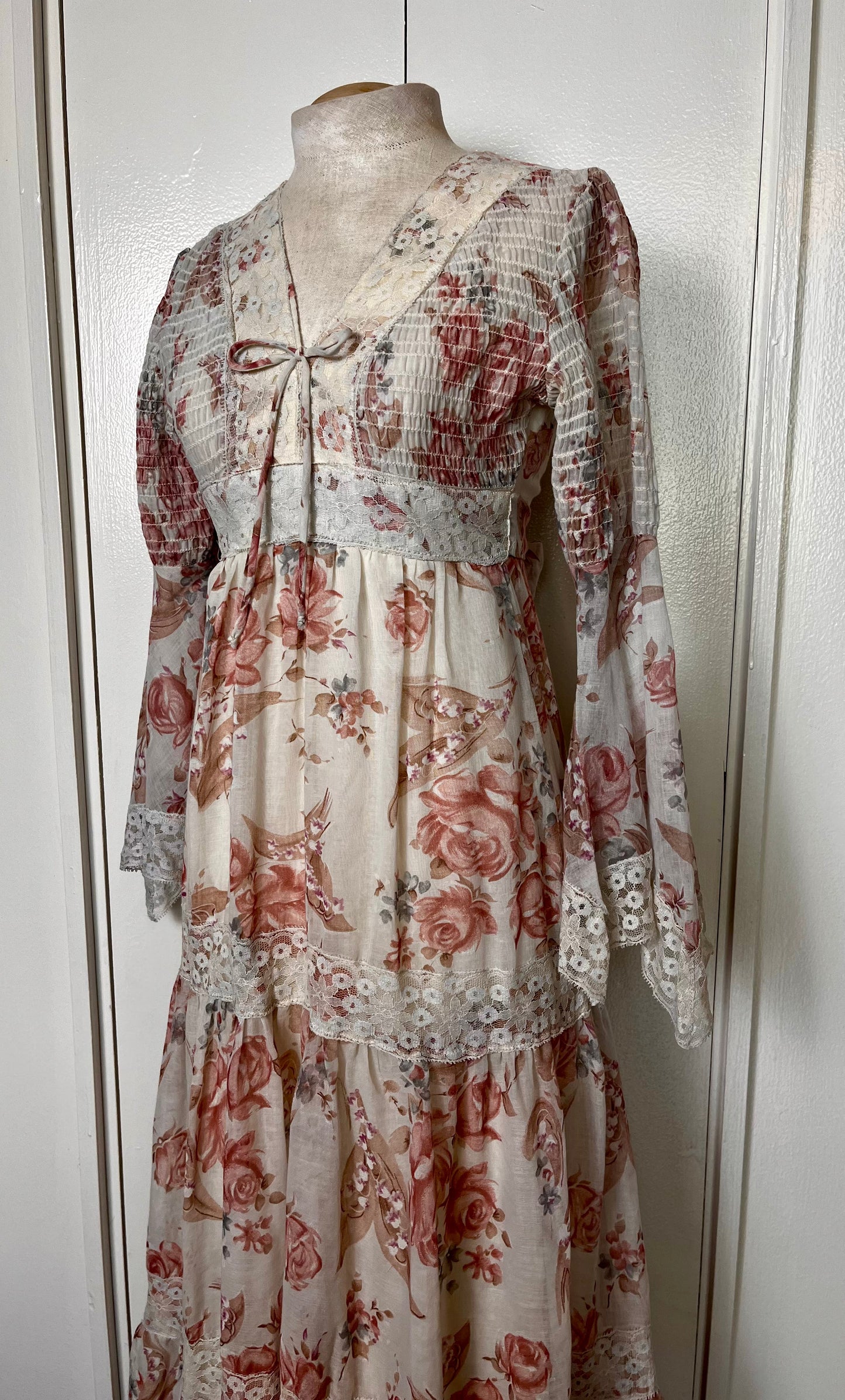 Vintage 1970's Pink Floral Trumpet Sleeve Maxi Prairie Dress