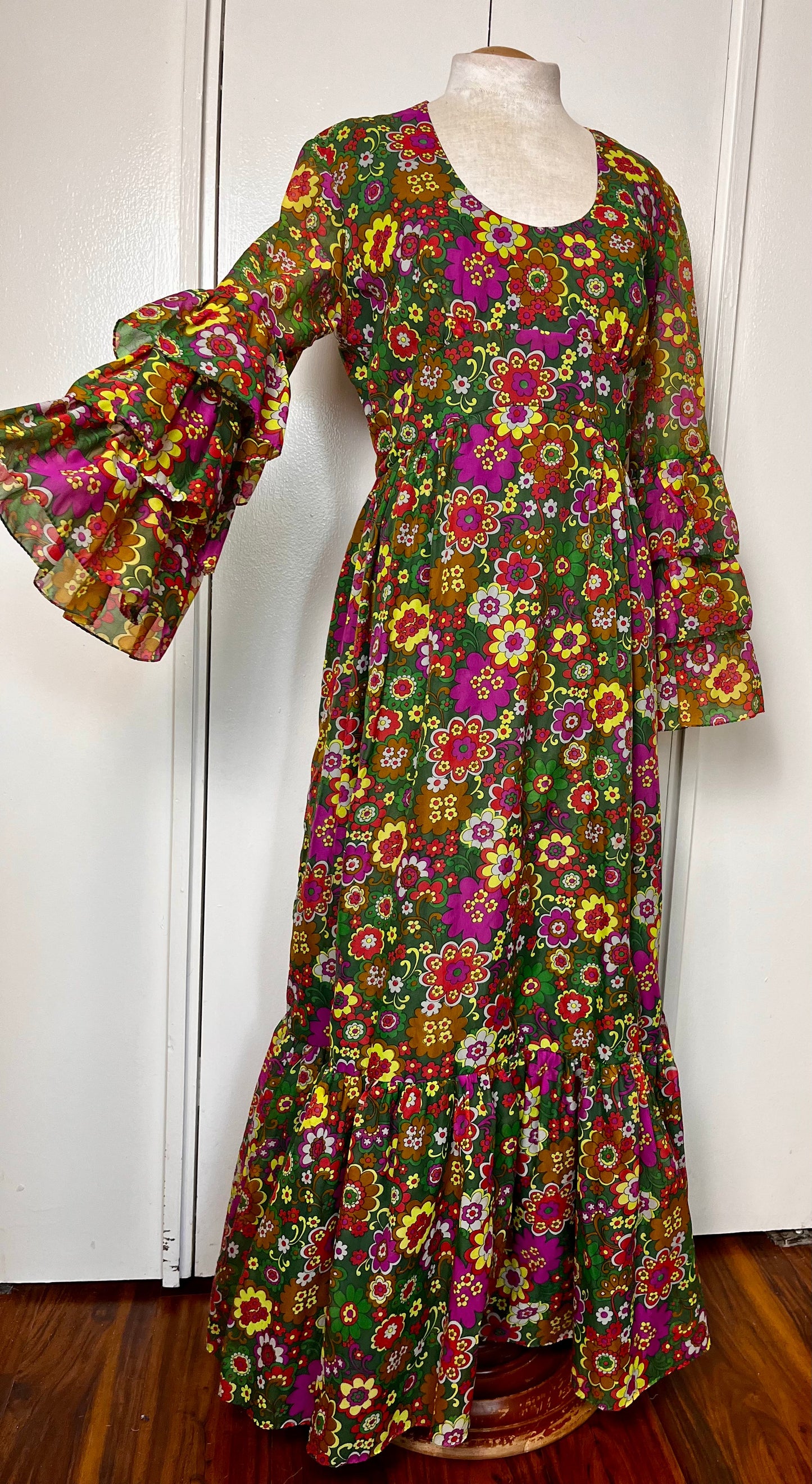 Vintage 1970's Groovy-Floral Bohemian Trumpet Sleeve Maxi Dress