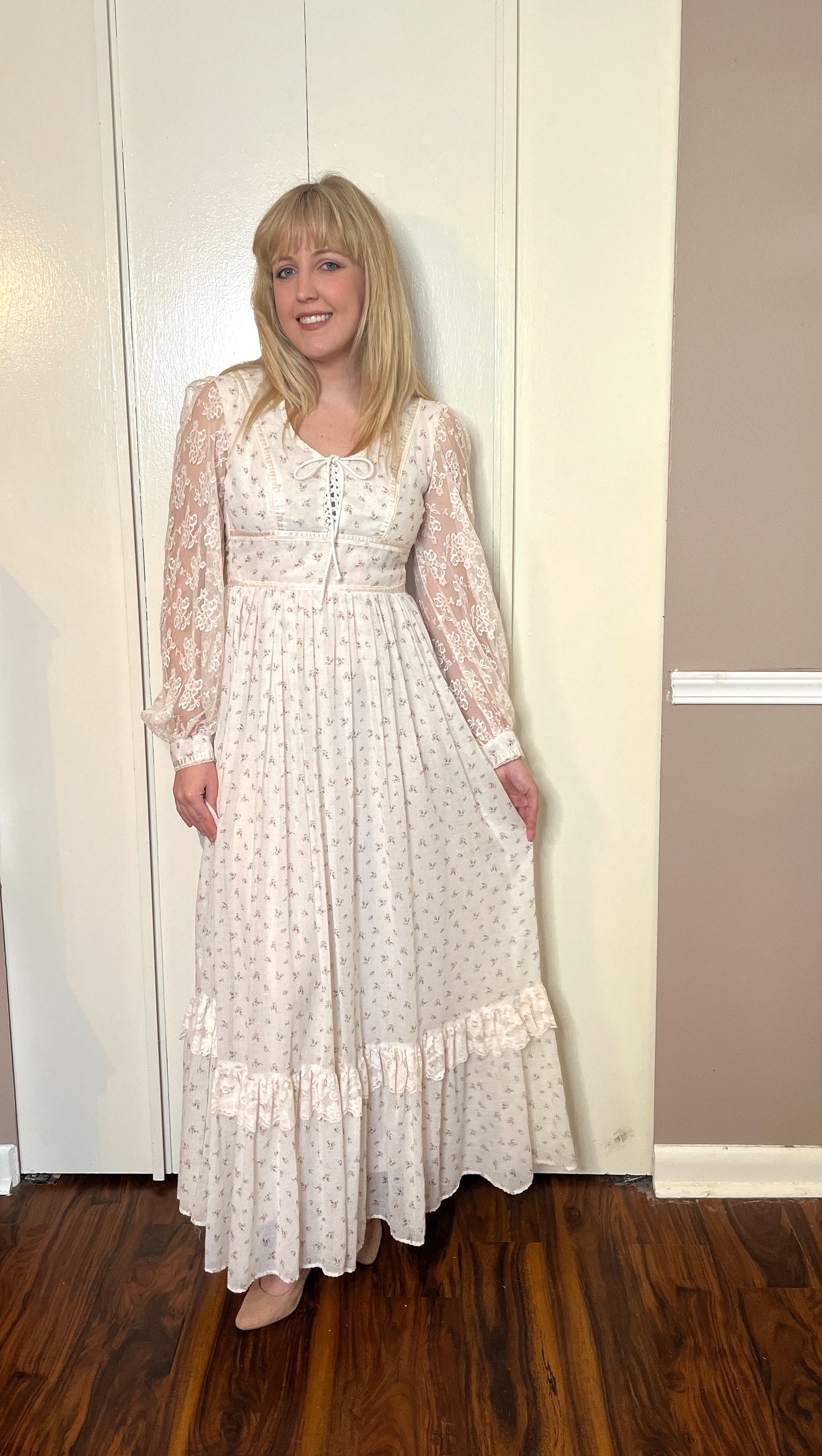 Vintage 1970’s "Gunne Sax by Jessica McClintock" White and Rosebuds Long Sleeve Maxi Dress
