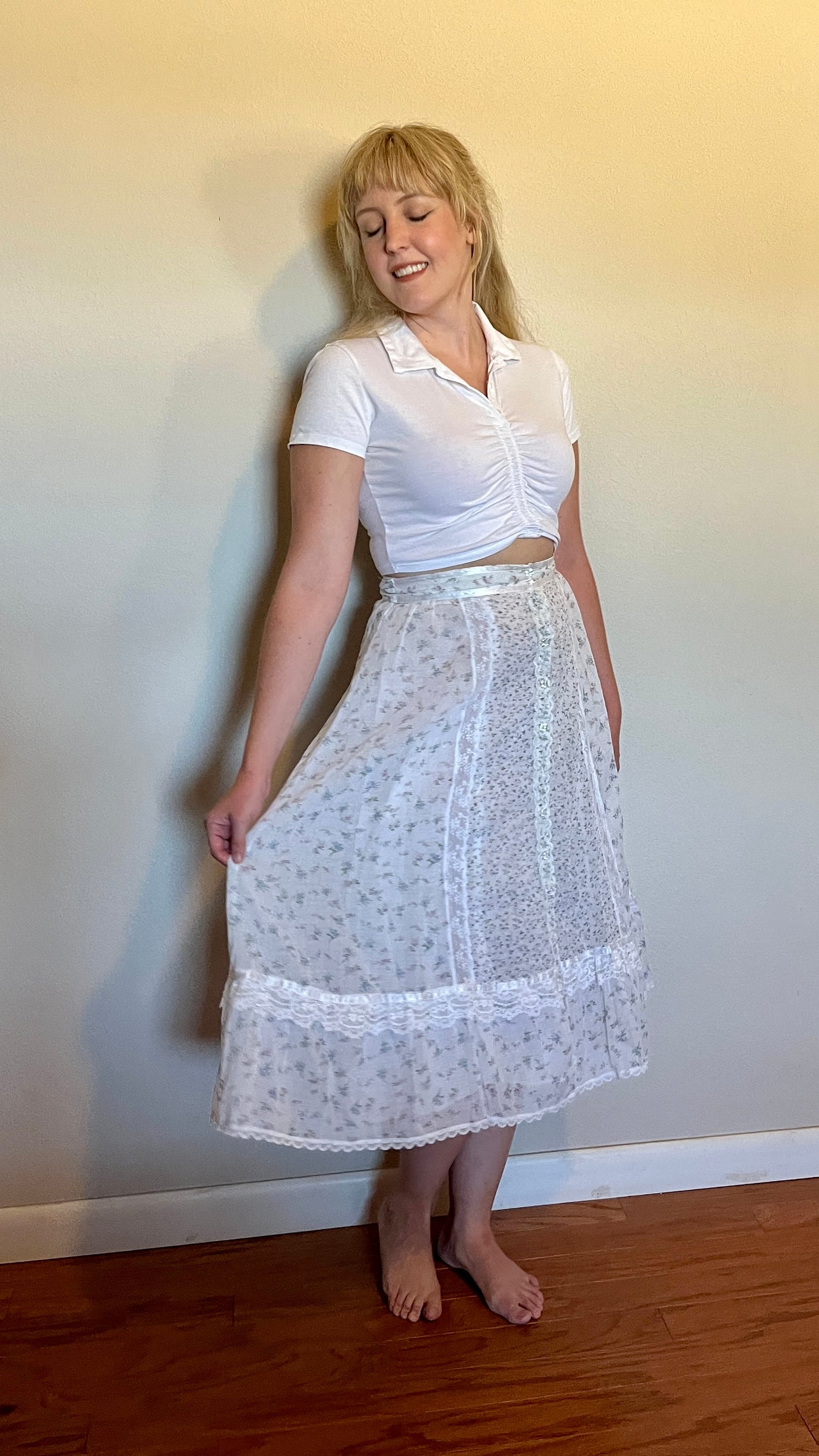Vintage 1970’s "Gunne Sax by Jessica McClintock" White Floral Midi Skirt