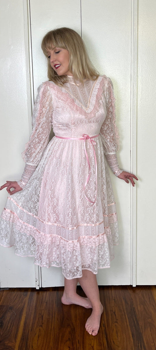 Vintage 1970's "Gunne Sax by Jessica McClintock" Baby-Pink and Lace High Neck Long Sleeve Midi Dress