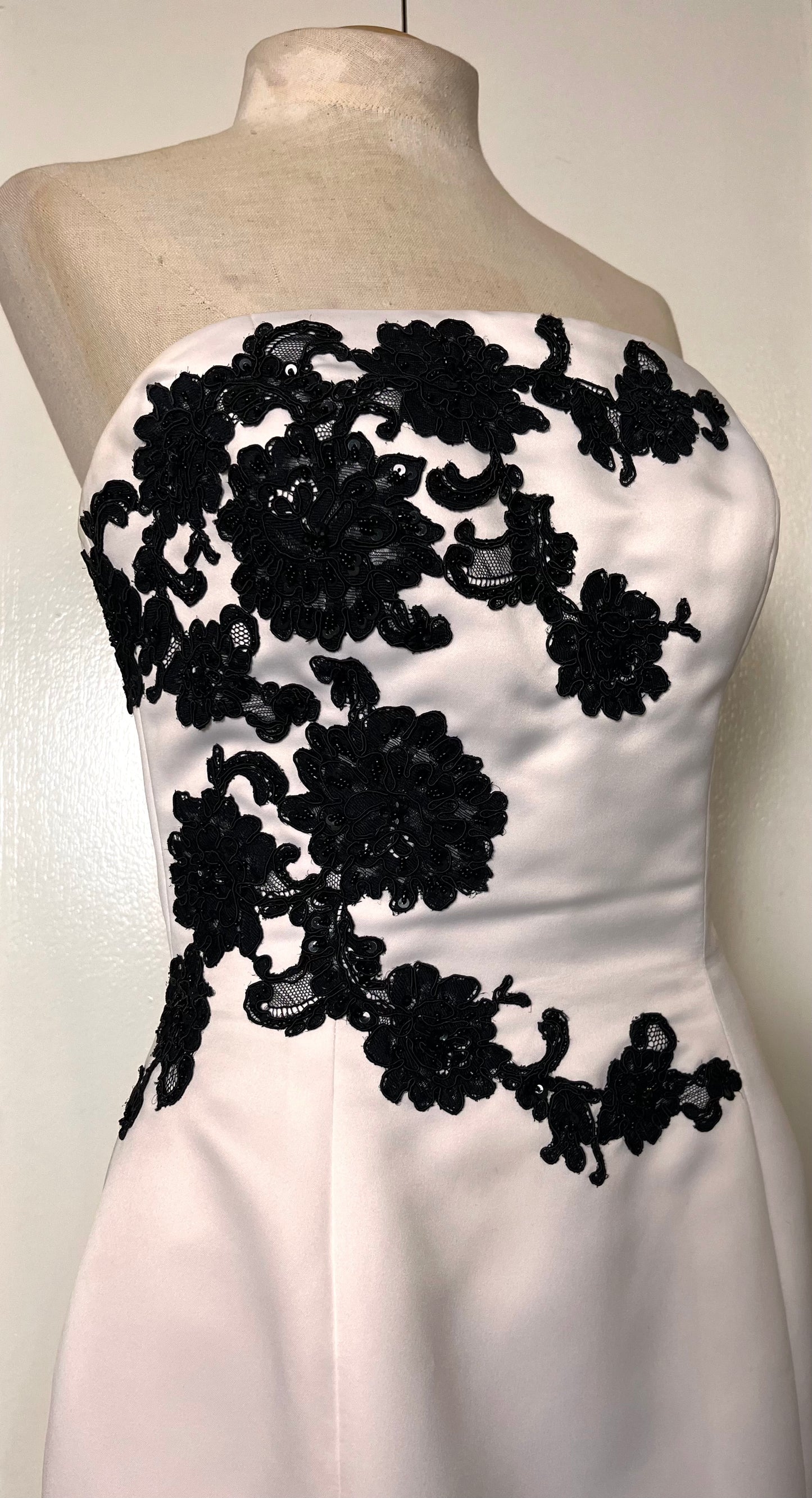 Vintage Y2K "Jovani" White w/ Black Lace Strapless Gown