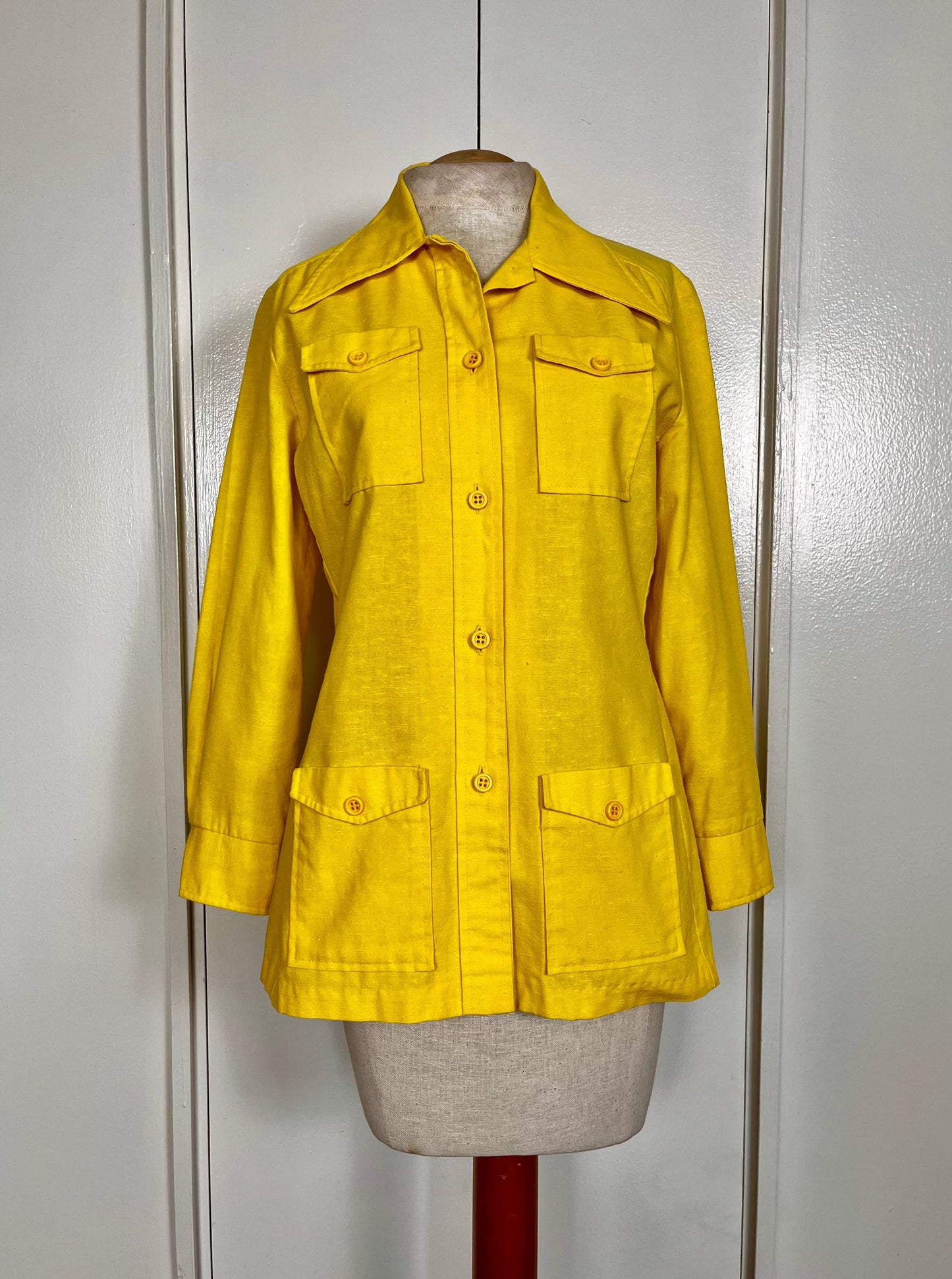 Vintage 1970's "Gordon of Philadelphia" Yellow Dagger Collar Shirt