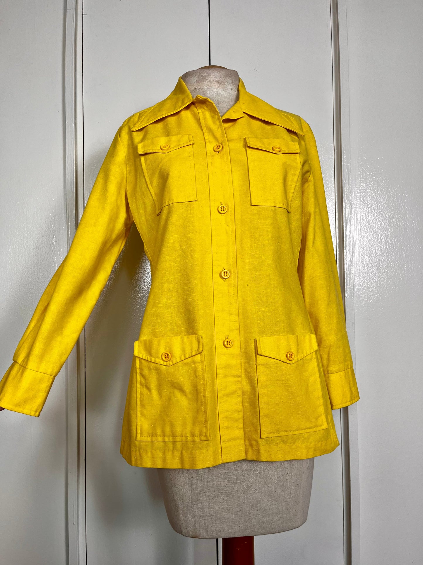 Vintage 1970's "Gordon of Philadelphia" Yellow Dagger Collar Shirt