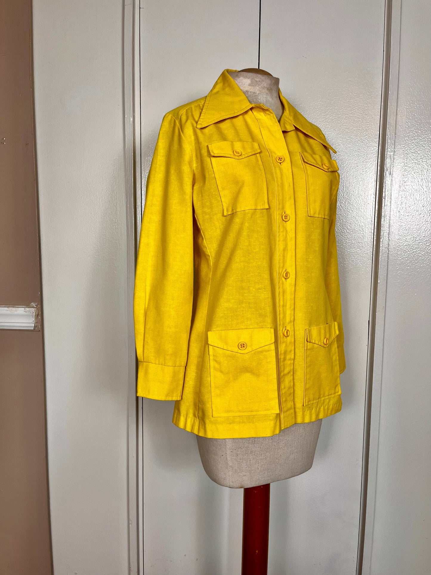 Vintage 1970's "Gordon of Philadelphia" Yellow Dagger Collar Shirt